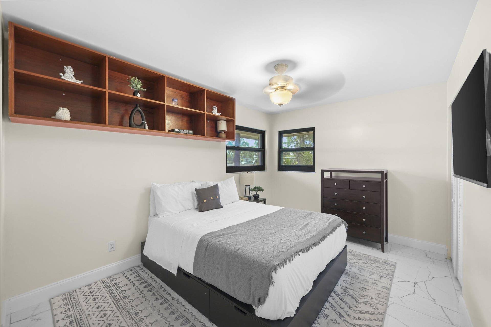 4406 Southwest 35th Avenue - 6.jpg-SMALL
