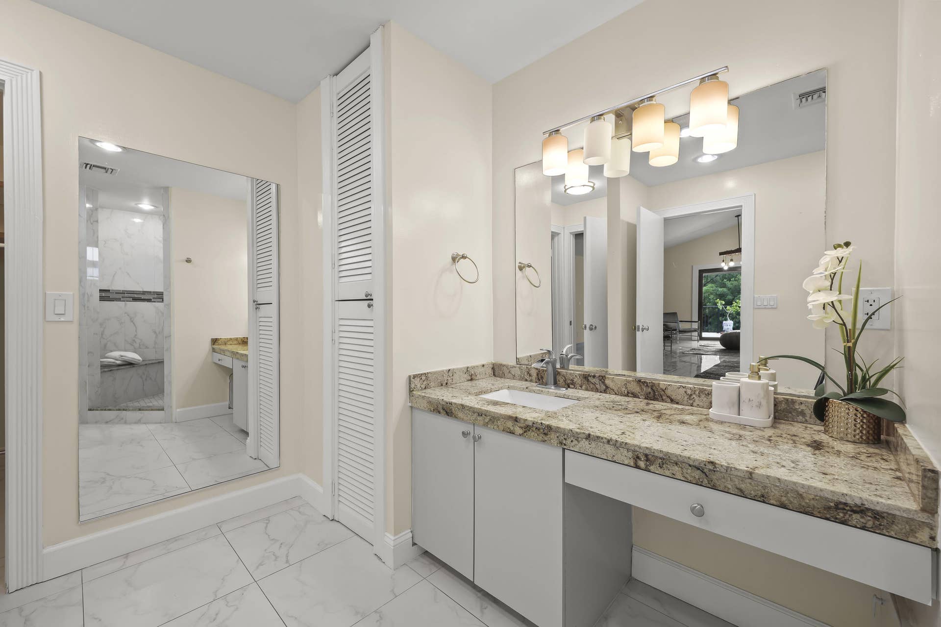 4406 SW 35th Ave - 48.jpg-FULL