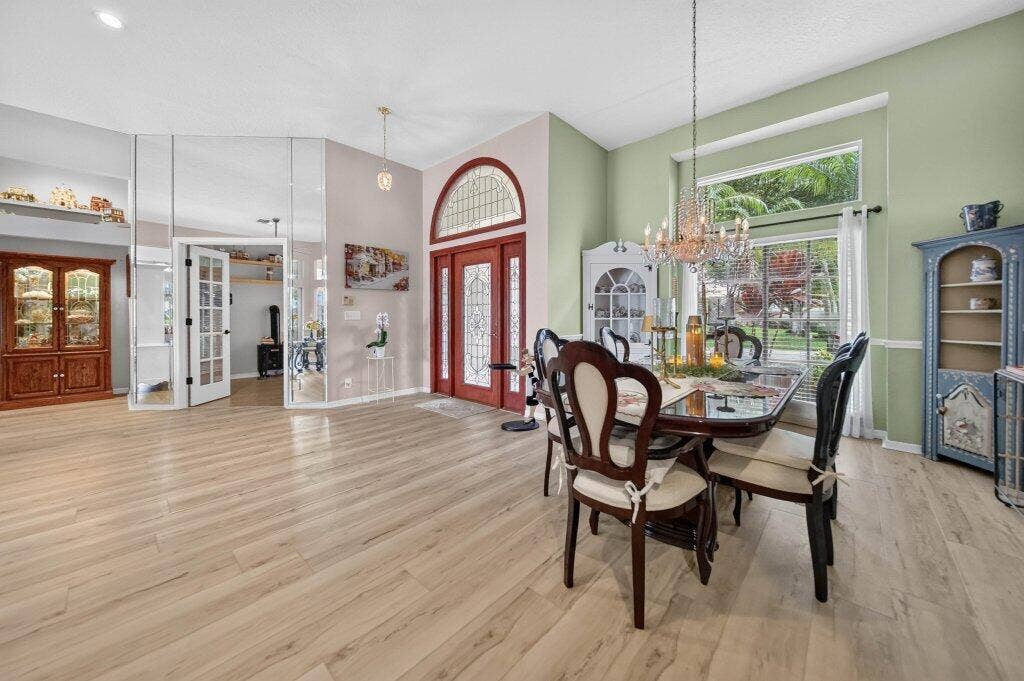 Spacious foyer open to Dining Room & Living Room