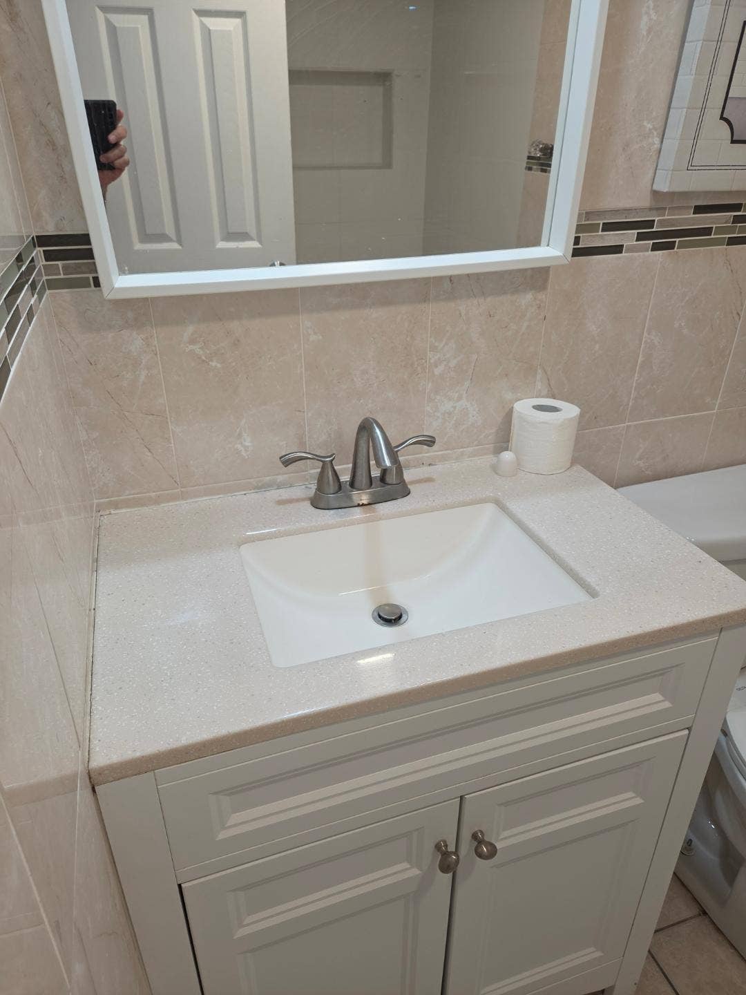 2401 RIVERSIDE Drive, #306-B, Coral Springs, FL 33065 2401 RIVERSIDE APT 306 BATHROOM 2