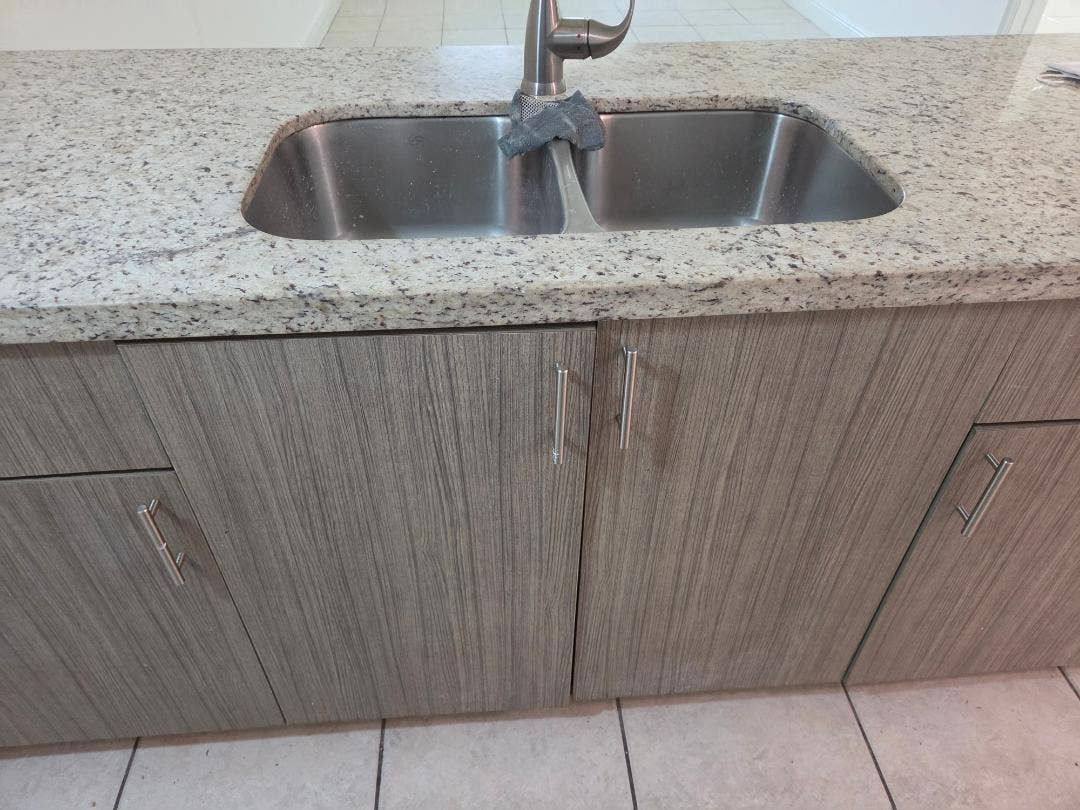 2401 RIVERSIDE Drive, #306-B, Coral Springs, FL 33065 2401 RIVERSIDE APT 306 KITCHEN 3