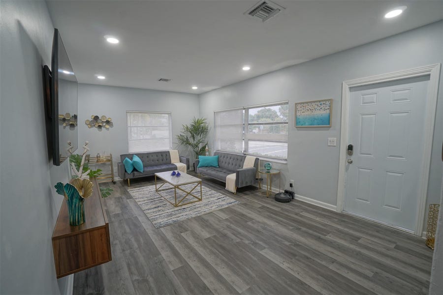 Property photo for 1102 SUNSET Road, West Palm Beach, FL