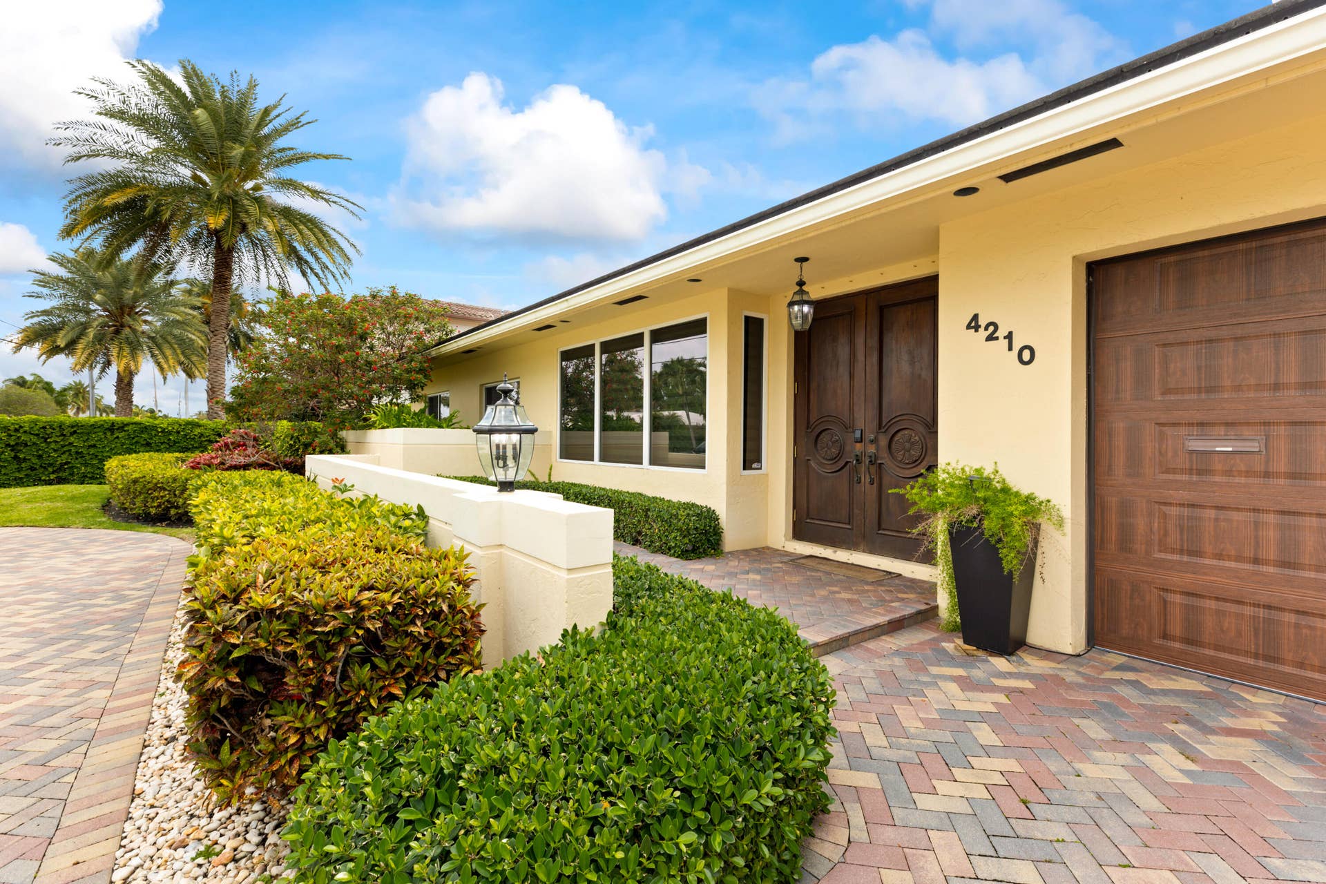 4210 NE 23rd Avenue, Lighthouse Point, FL 33064 20260331-20260331-CW5A3588