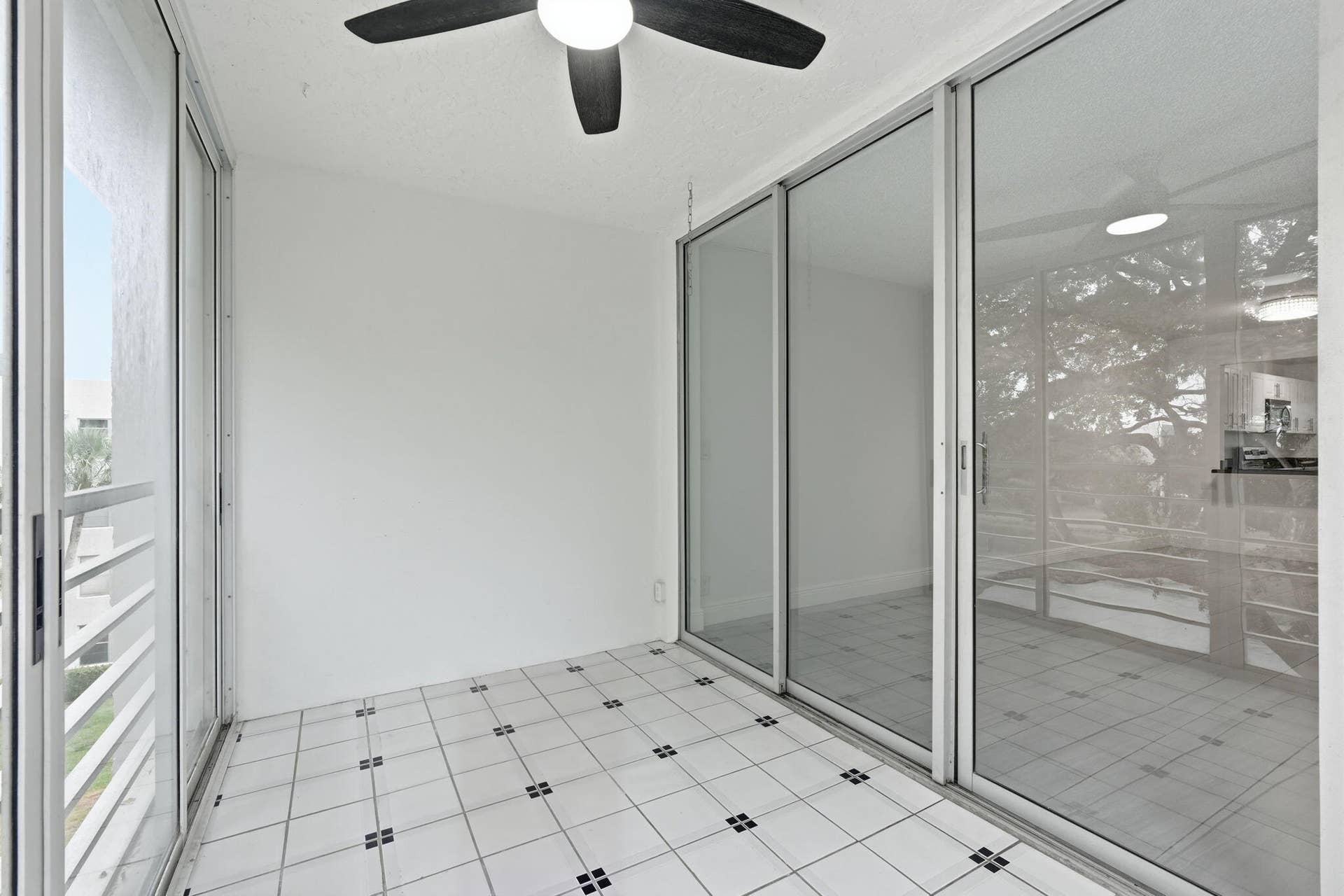 26-web-or-mls-9325_Lagoon_Pl_Unit_405_02