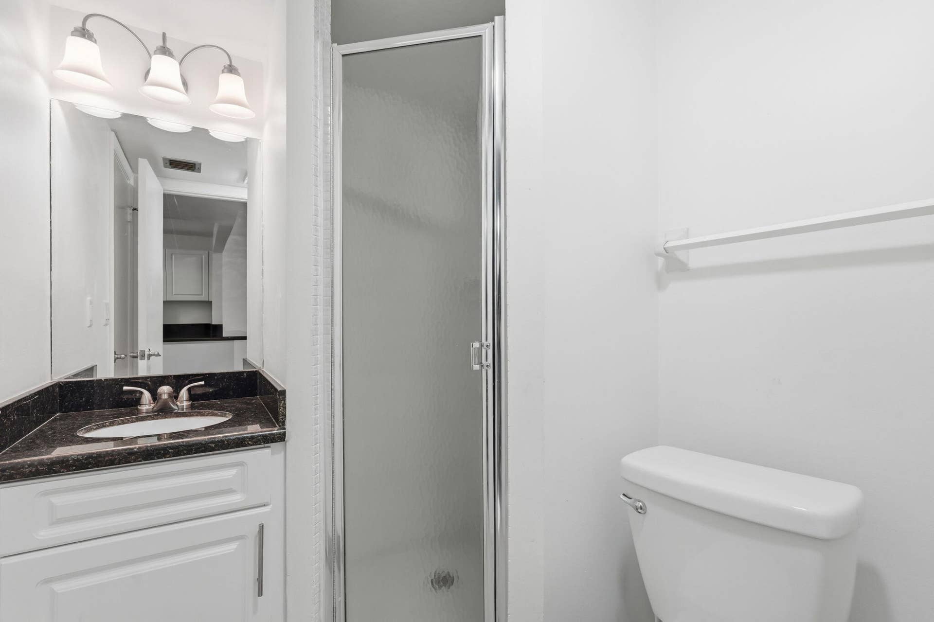 7-web-or-mls-9325_Lagoon_Pl_Unit_405_007