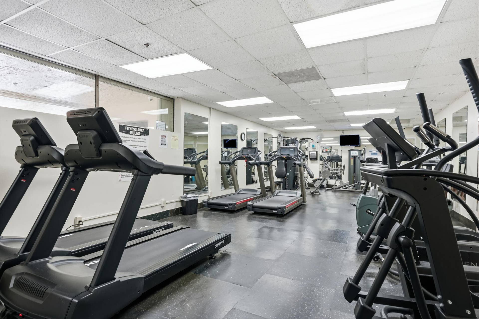 52-web-or-mls-9325_Lagoon_Pl_Unit_405_05