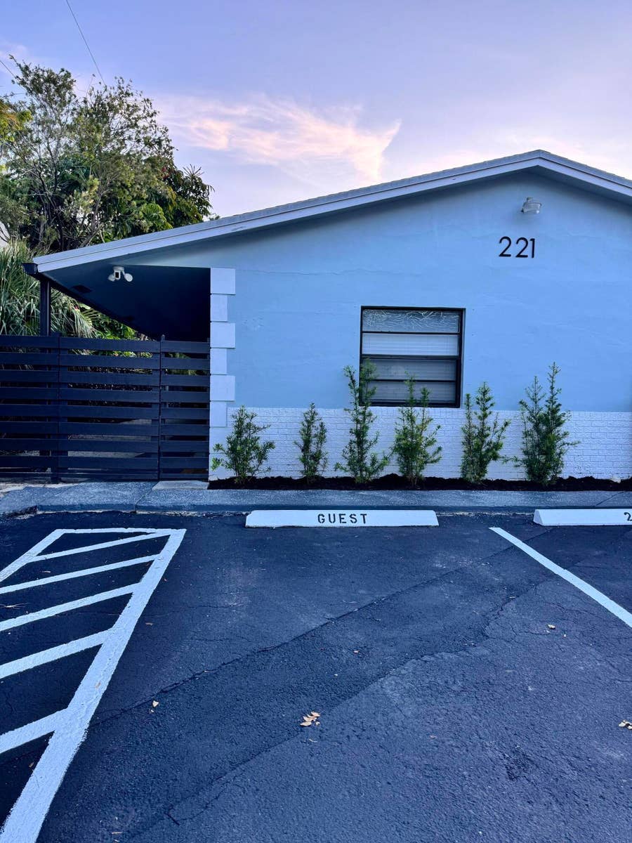 Property photo for 221 SE 11TH Avenue, #1, Pompano Beach, FL