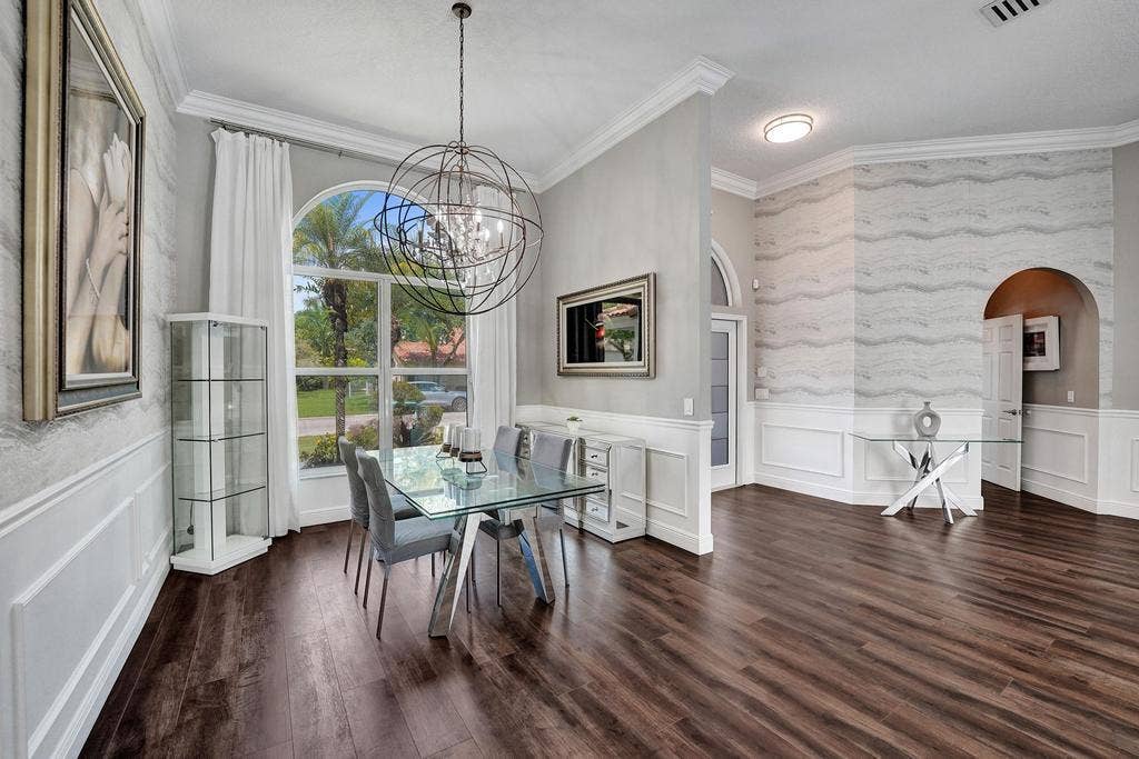 Formal Dining & Living