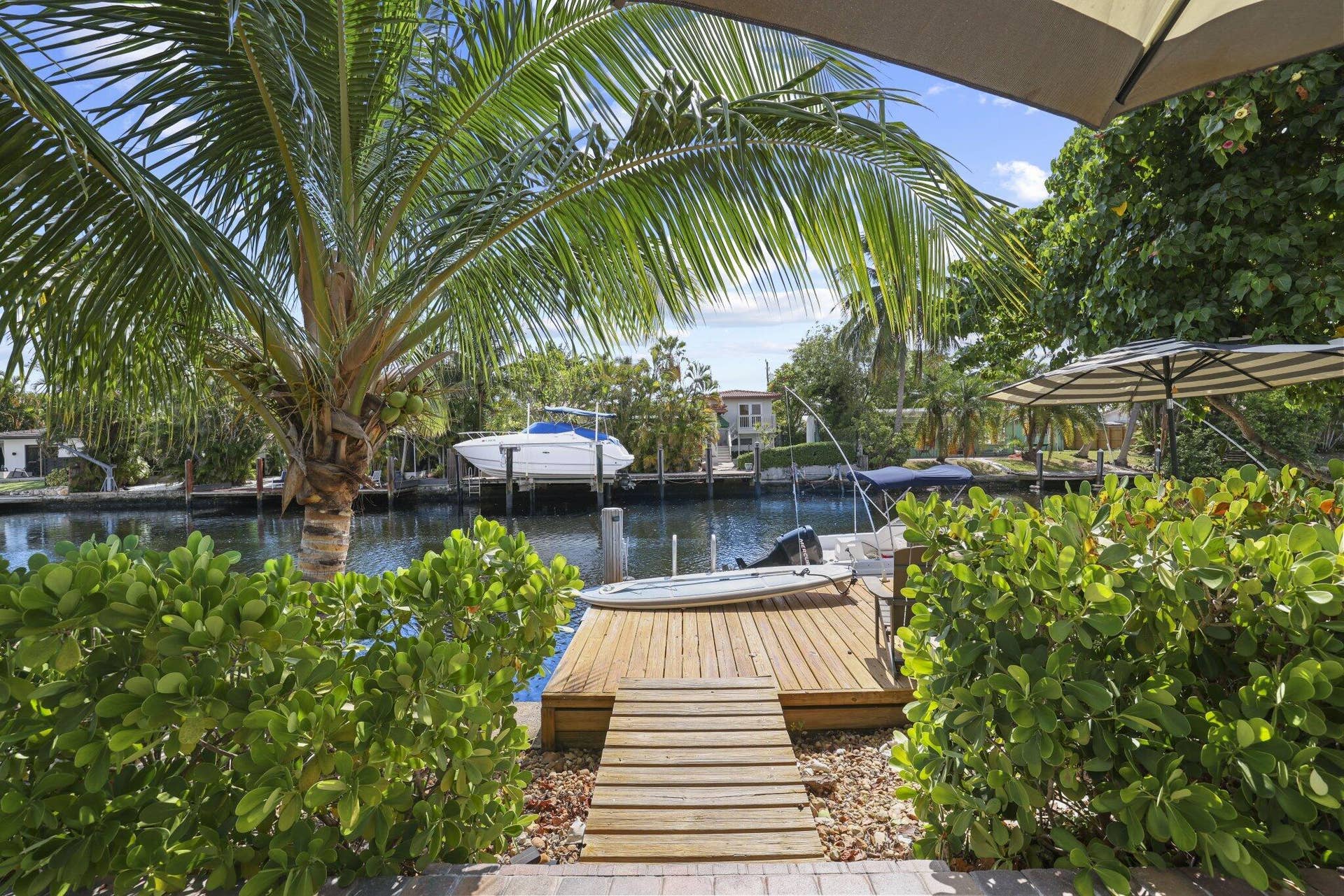 2332 NE 17th Terrace, Wilton Manors, FL 33305 2332 NE 17th Ter - 32.jpg-SMALL