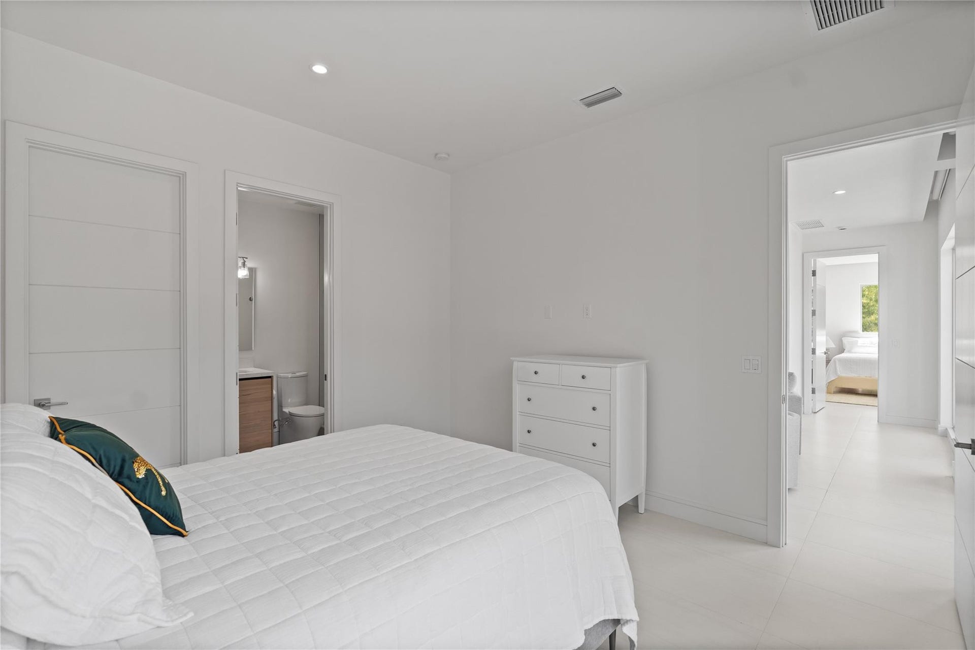 221 Shore Court, Lauderdale By The Sea, FL 33308 Photo 39