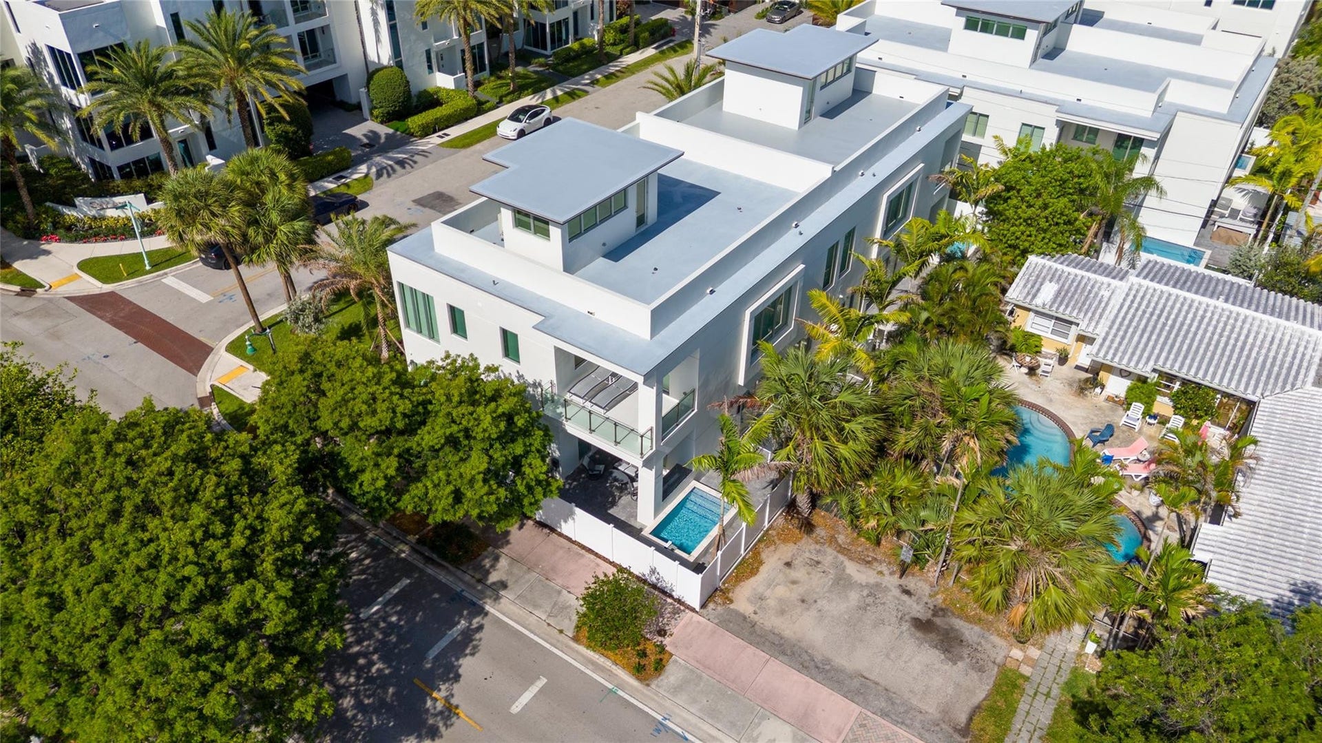 221 Shore Court, Lauderdale By The Sea, FL 33308 Photo 69