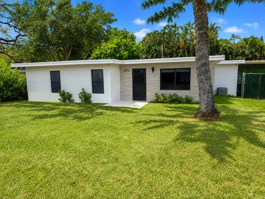 Property photo for 4919 SW 28th Avenue, Fort Lauderdale, FL