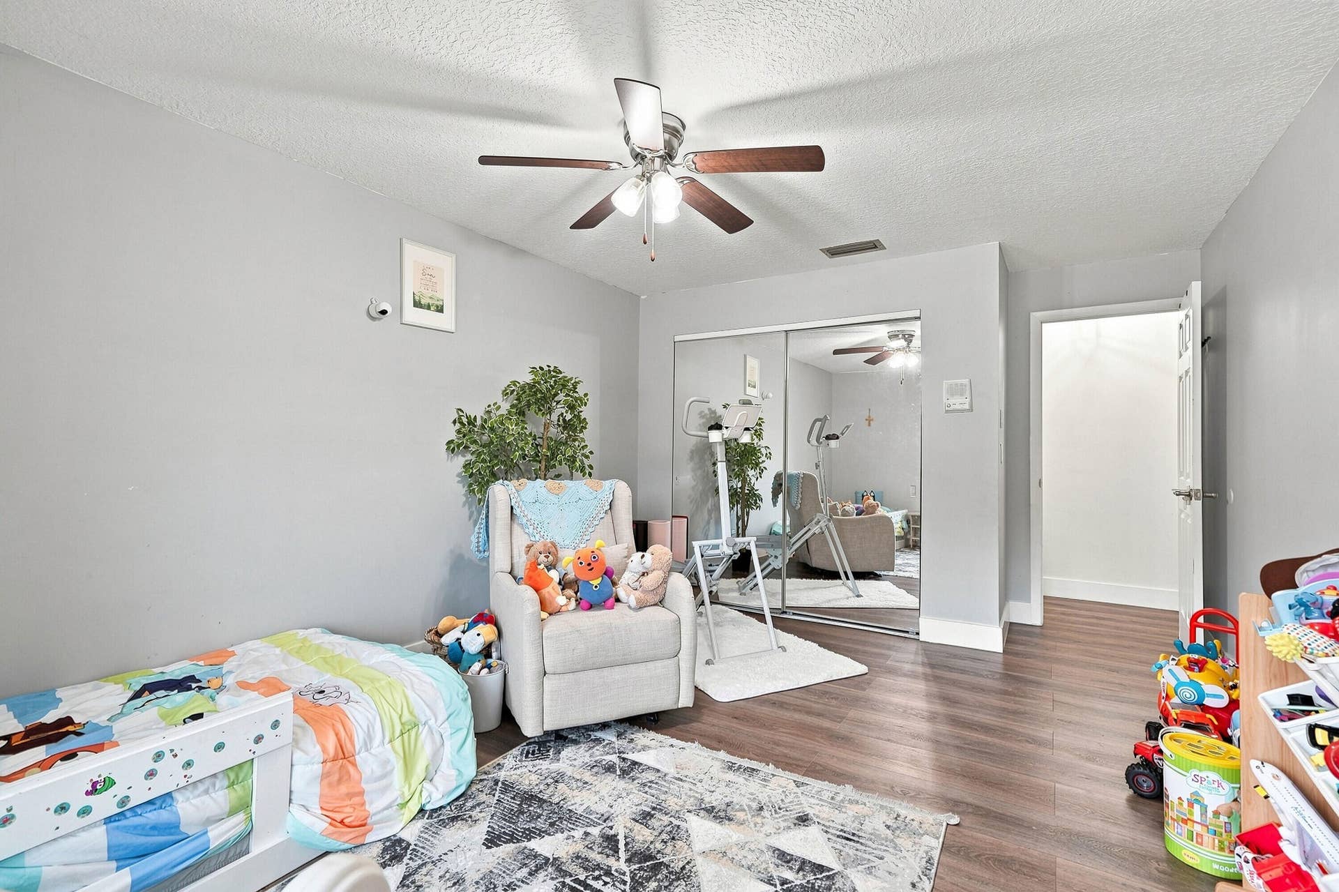 Bedroom
