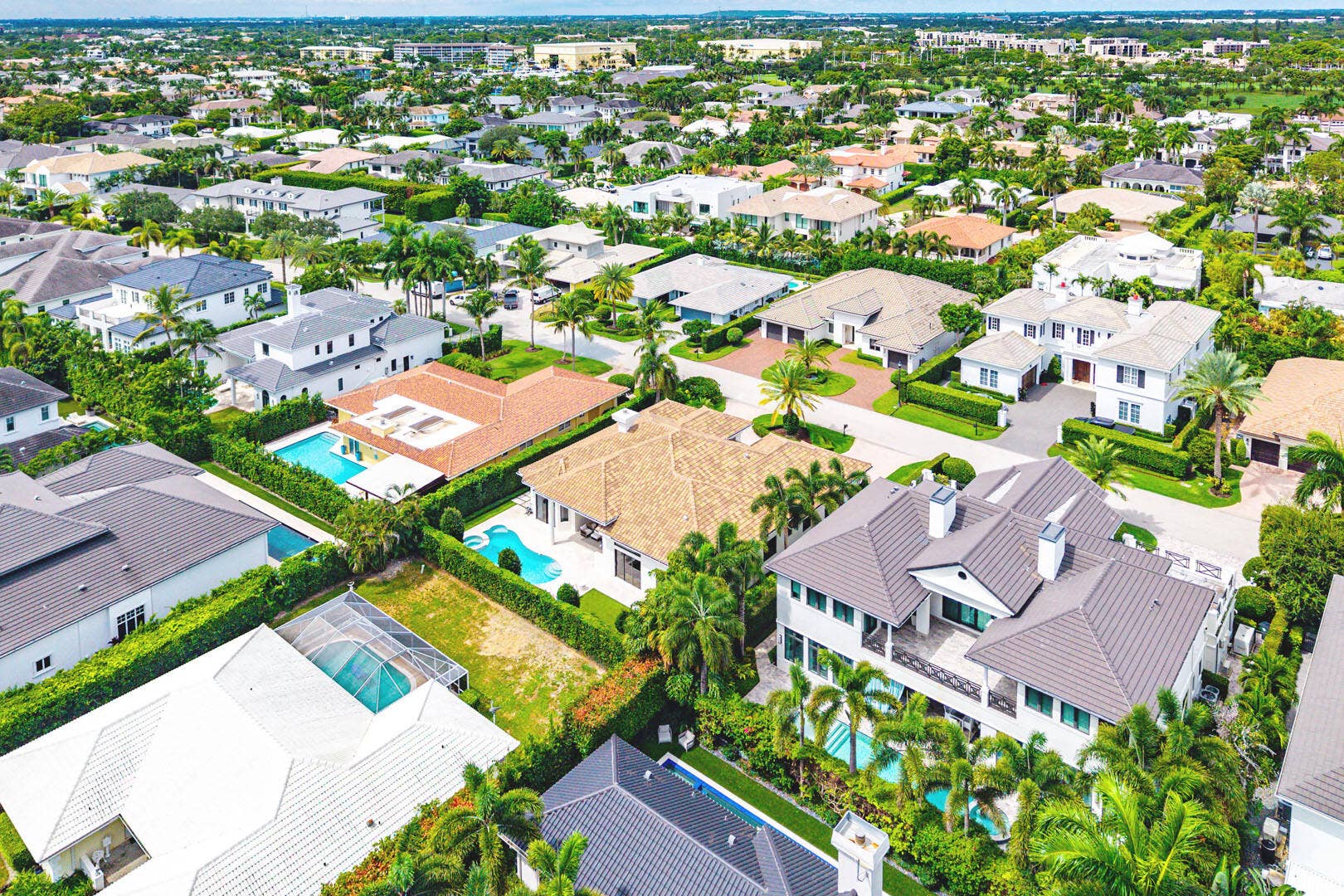 2212_Acorn_Palm_Road_Aerial_10