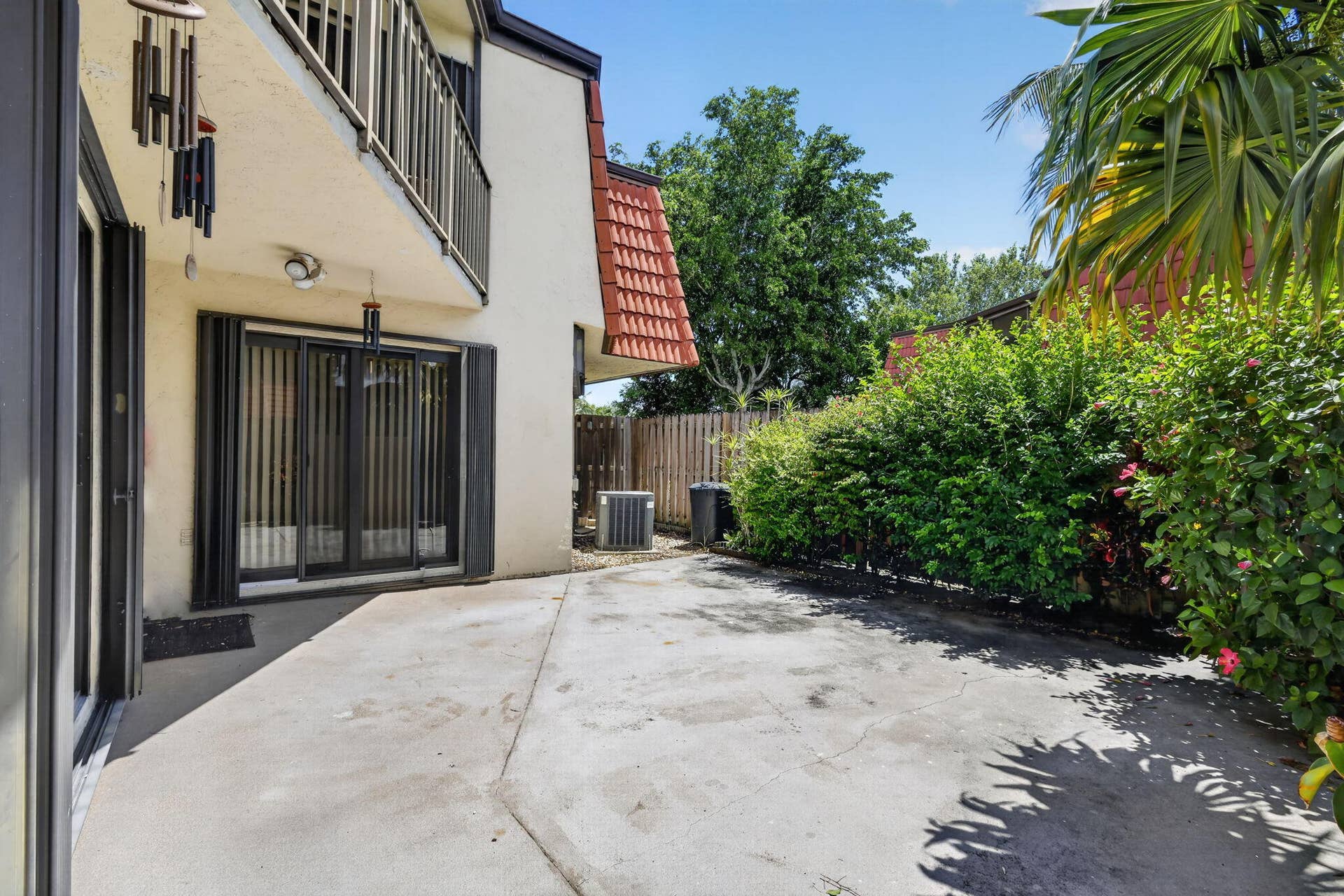 3659 VICTORIA Drive, West Palm Beach, FL 33406 32-web-or-mls-_14A4328