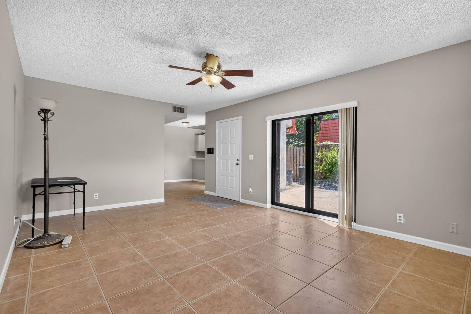 3659 VICTORIA Drive, West Palm Beach, FL 33406 6-web-or-mls-_14A4187