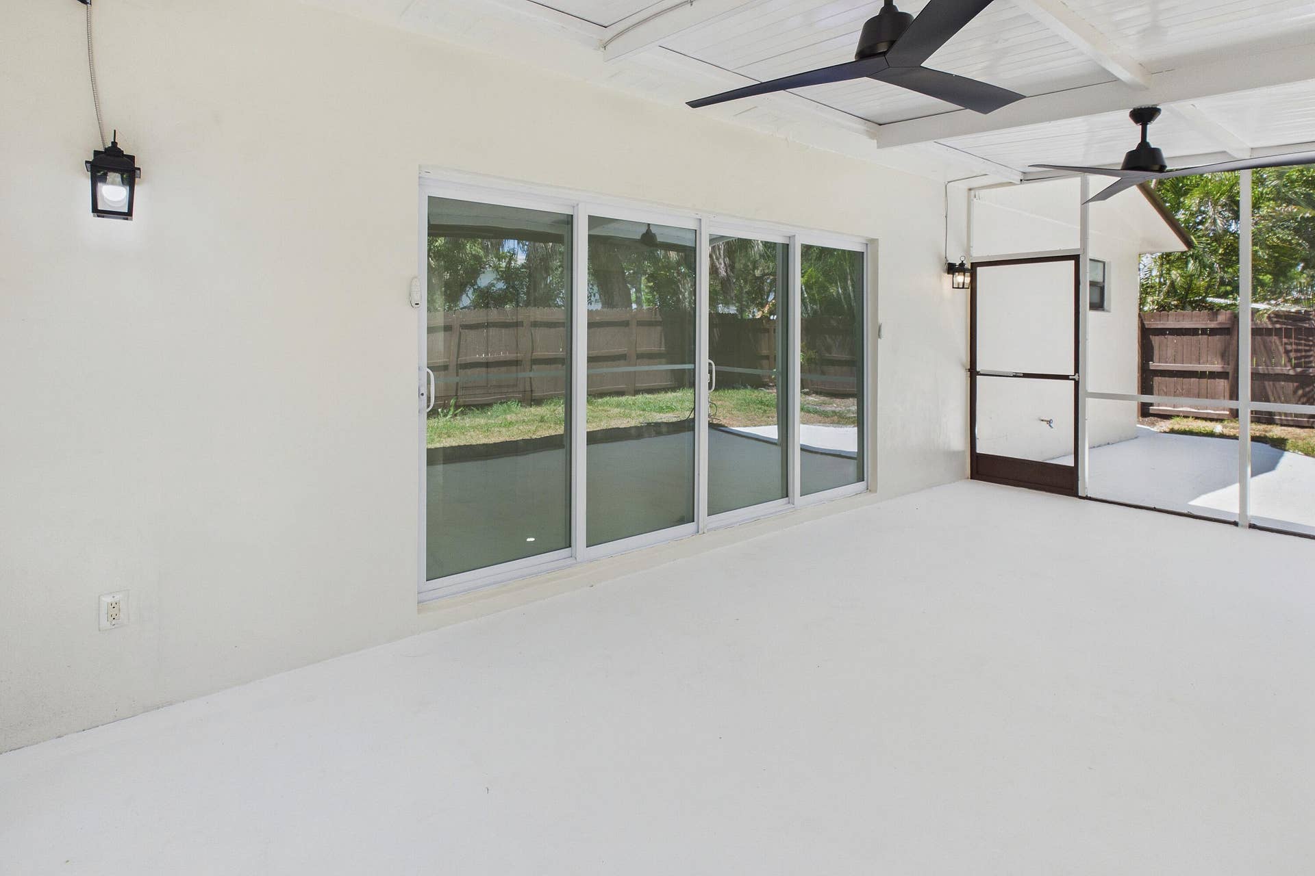 Patio, covered and screened-in