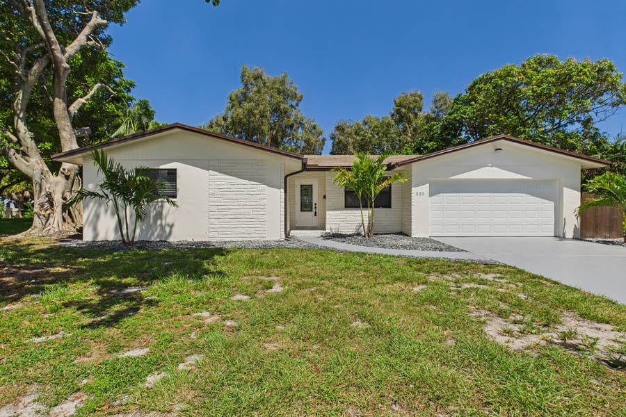 Property photo for 520 NW 43RD Avenue, Plantation, FL
