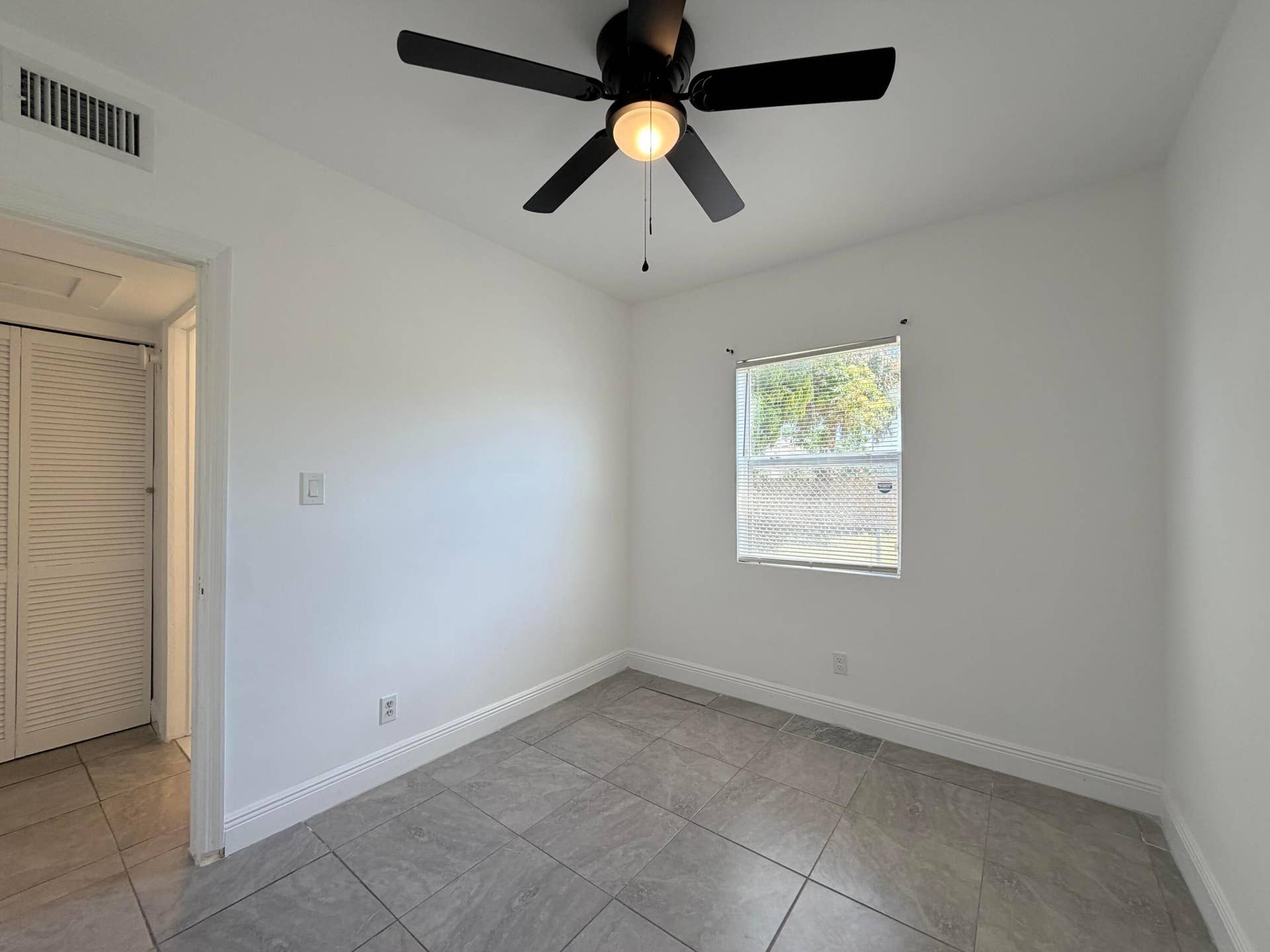 1010 Grant Street, West Palm Beach, FL 33407 IMG_1666