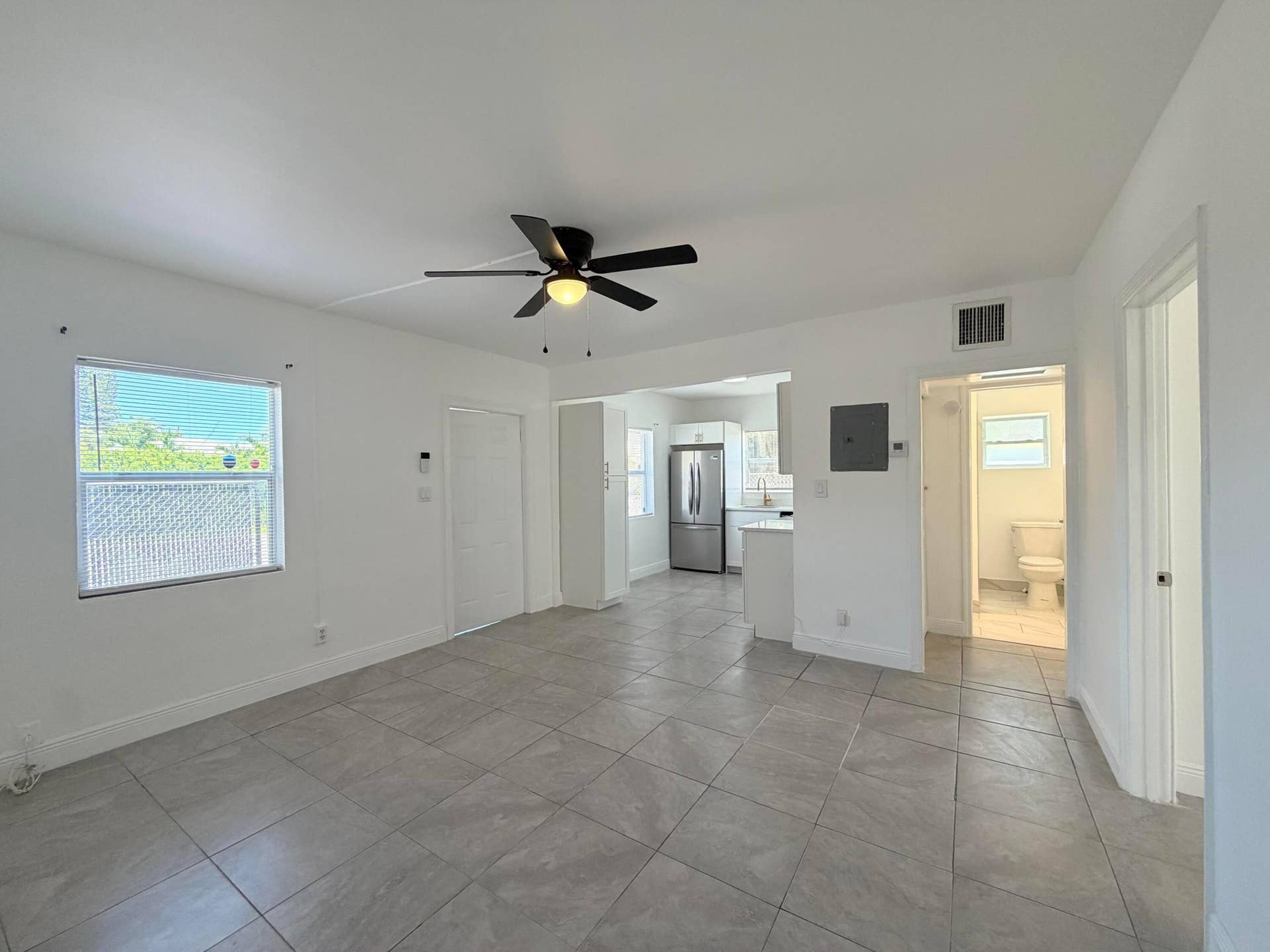 1010 Grant Street, West Palm Beach, FL 33407 IMG_1649