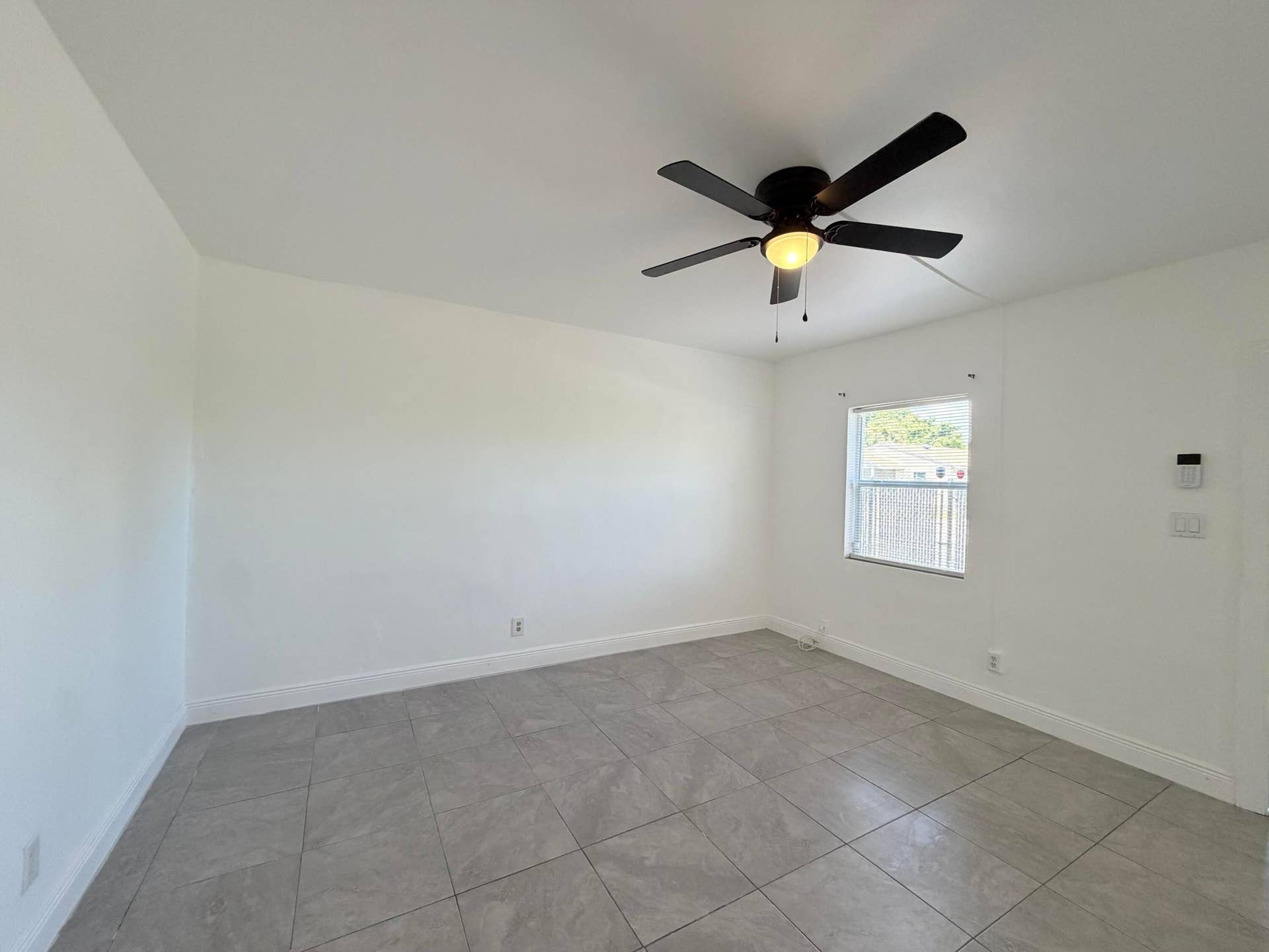 1010 Grant Street, West Palm Beach, FL 33407 IMG_1648