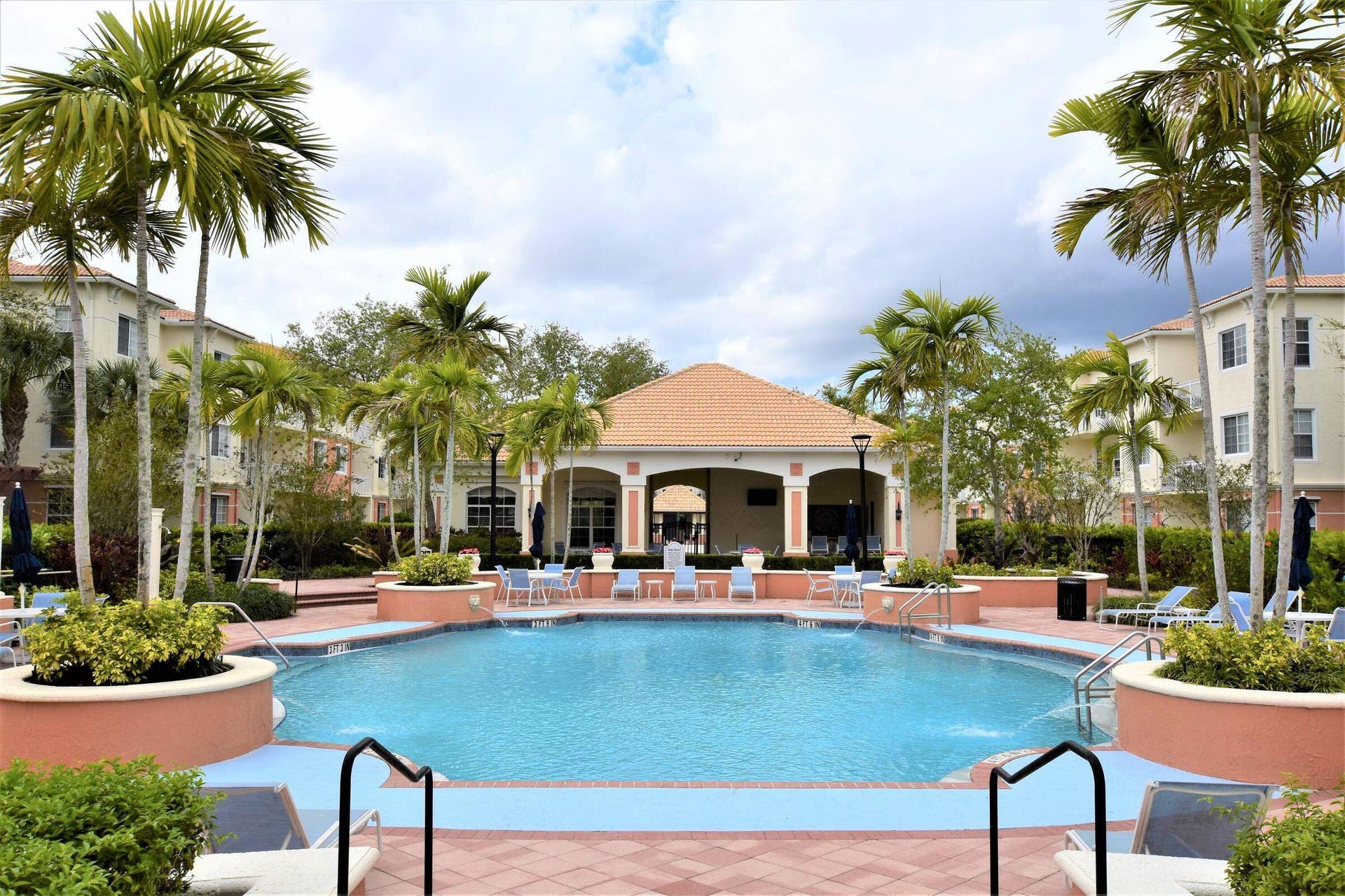 9857 Baywinds Drive, #9105, West Palm Beach, West Palm Beach, FL 33411 Pool