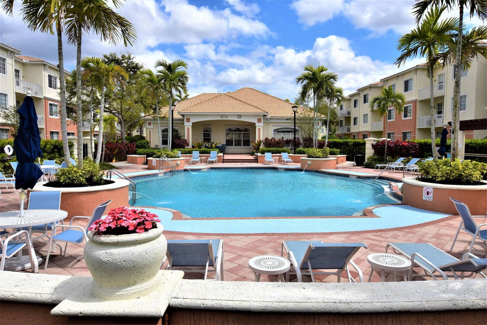 9857 Baywinds Drive, #9105, West Palm Beach, West Palm Beach, FL 33411 Pool