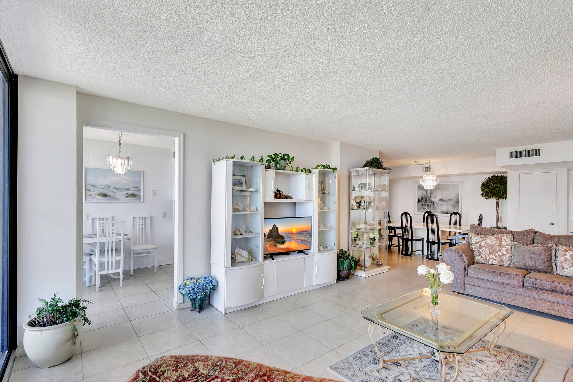 3400 N OCEAN Drive, #1505, Singer Island, FL 33404 LIVING ROOM