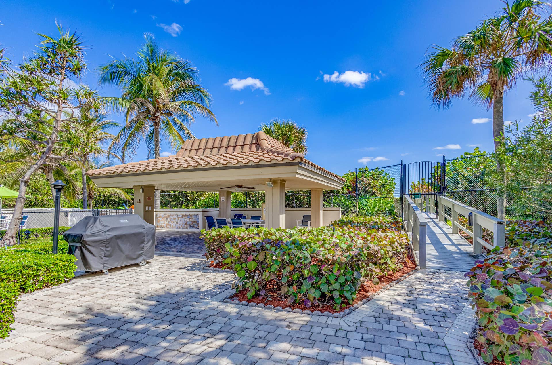 3400 N OCEAN Drive, #1505, Singer Island, FL 33404 66_5d1a6929js