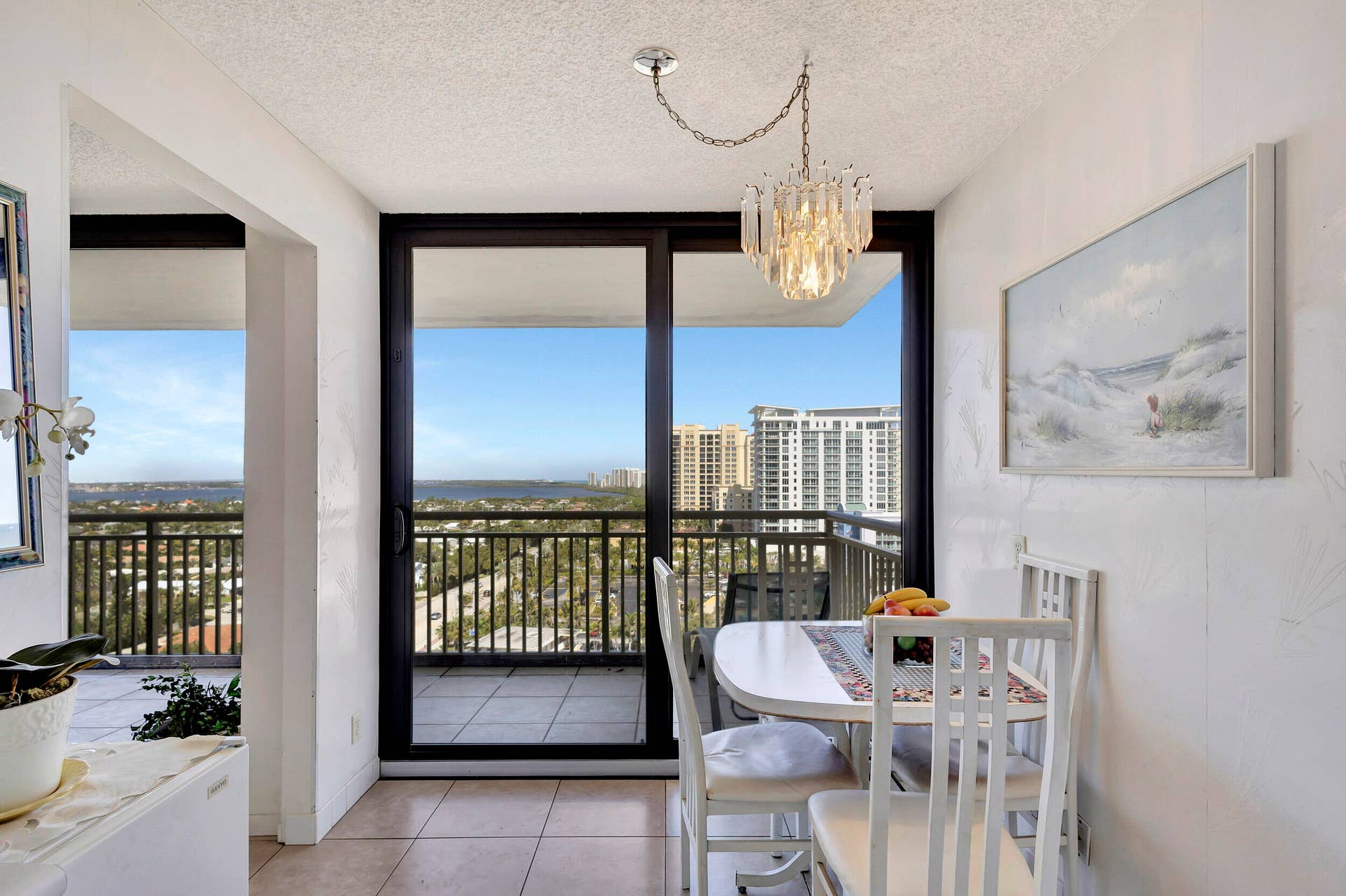 3400 N OCEAN Drive, #1505, Singer Island, FL 33404 KITCHEN