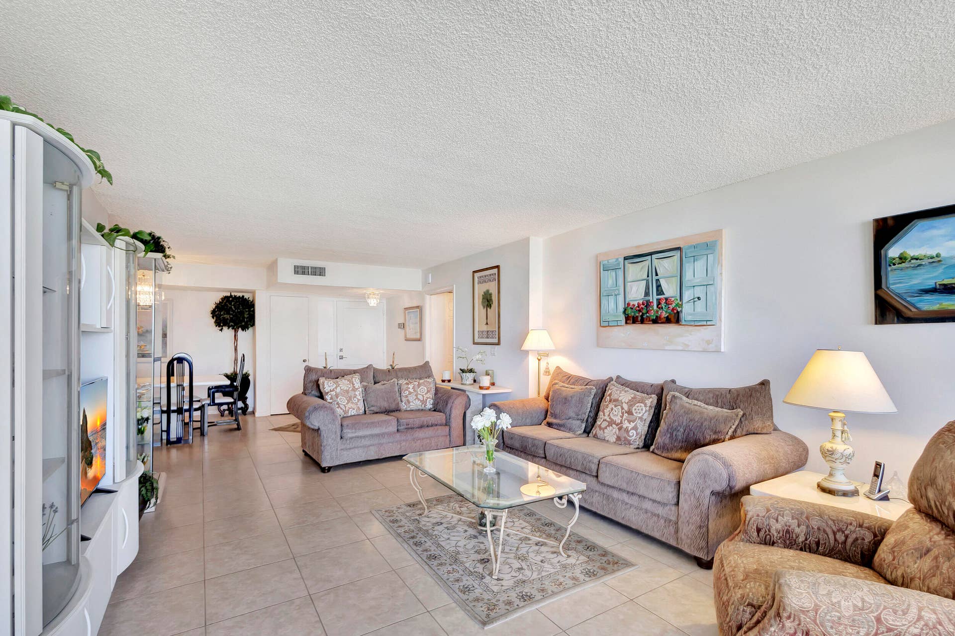3400 N OCEAN Drive, #1505, Singer Island, FL 33404 LIVING ROOM