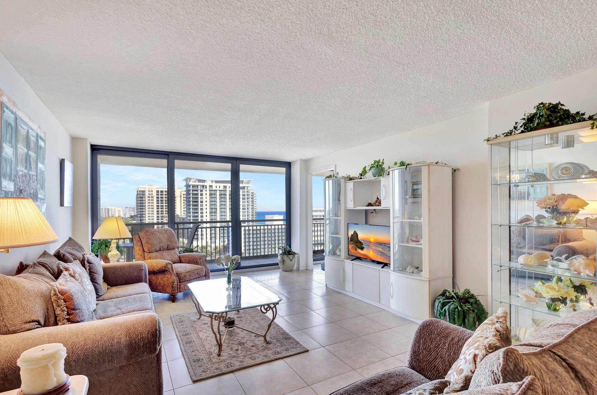 3400 N OCEAN Drive, #1505, Singer Island, FL 33404 LIVING ROOM