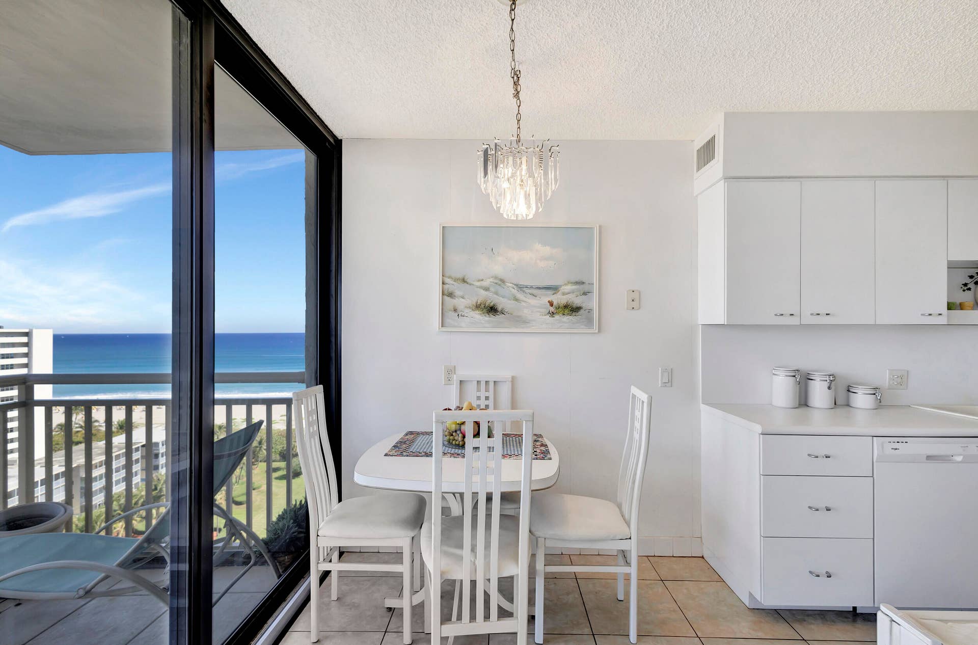 3400 N OCEAN Drive, #1505, Singer Island, FL 33404 KITCHEN