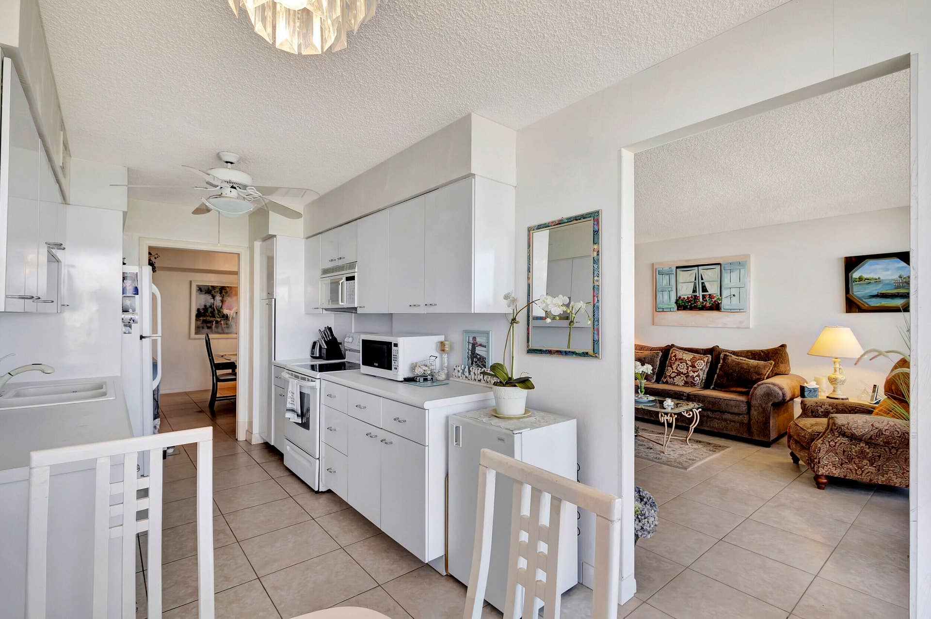 3400 N OCEAN Drive, #1505, Singer Island, FL 33404 KITCHEN