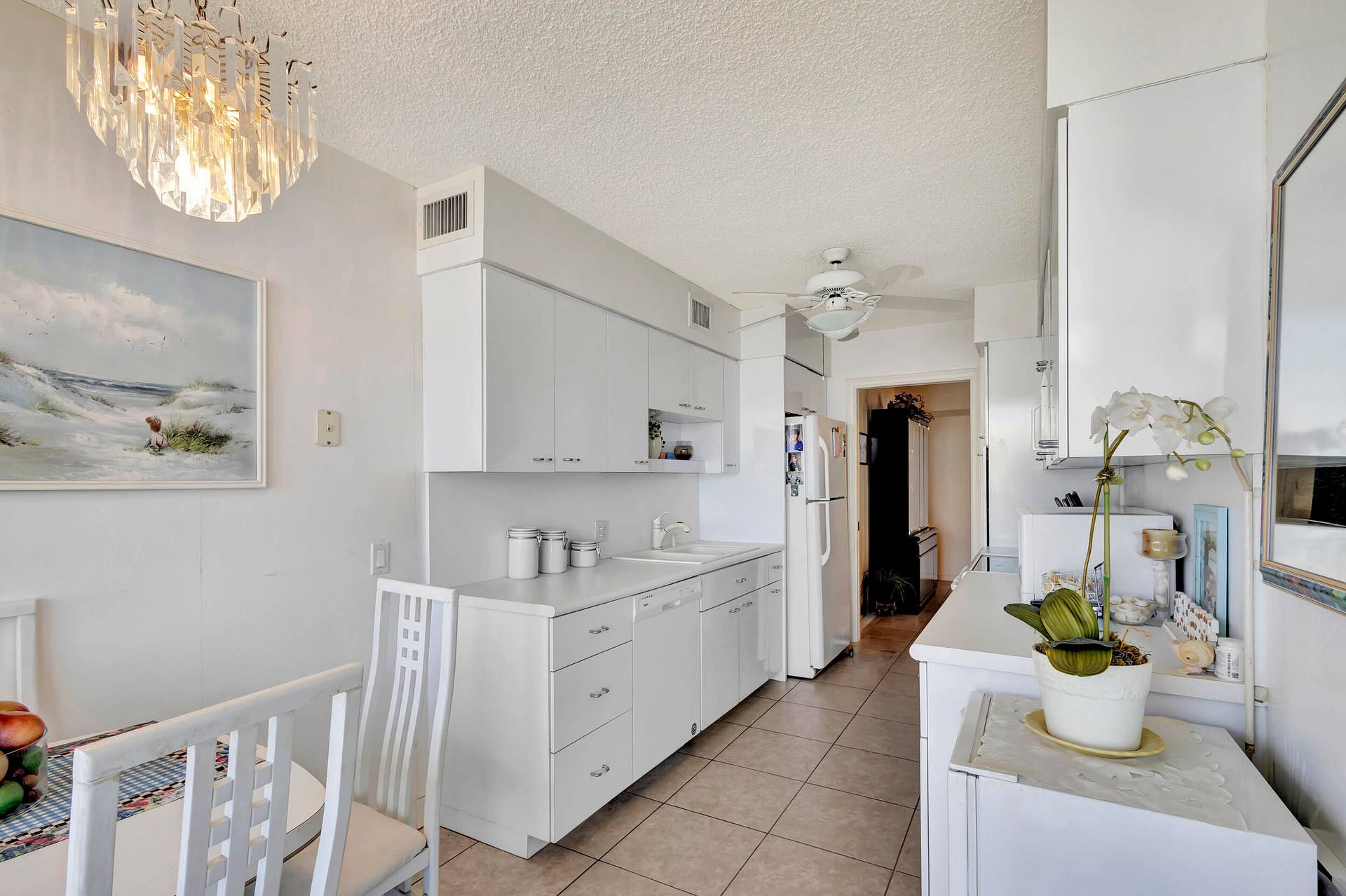 3400 N OCEAN Drive, #1505, Singer Island, FL 33404 KITCHEN