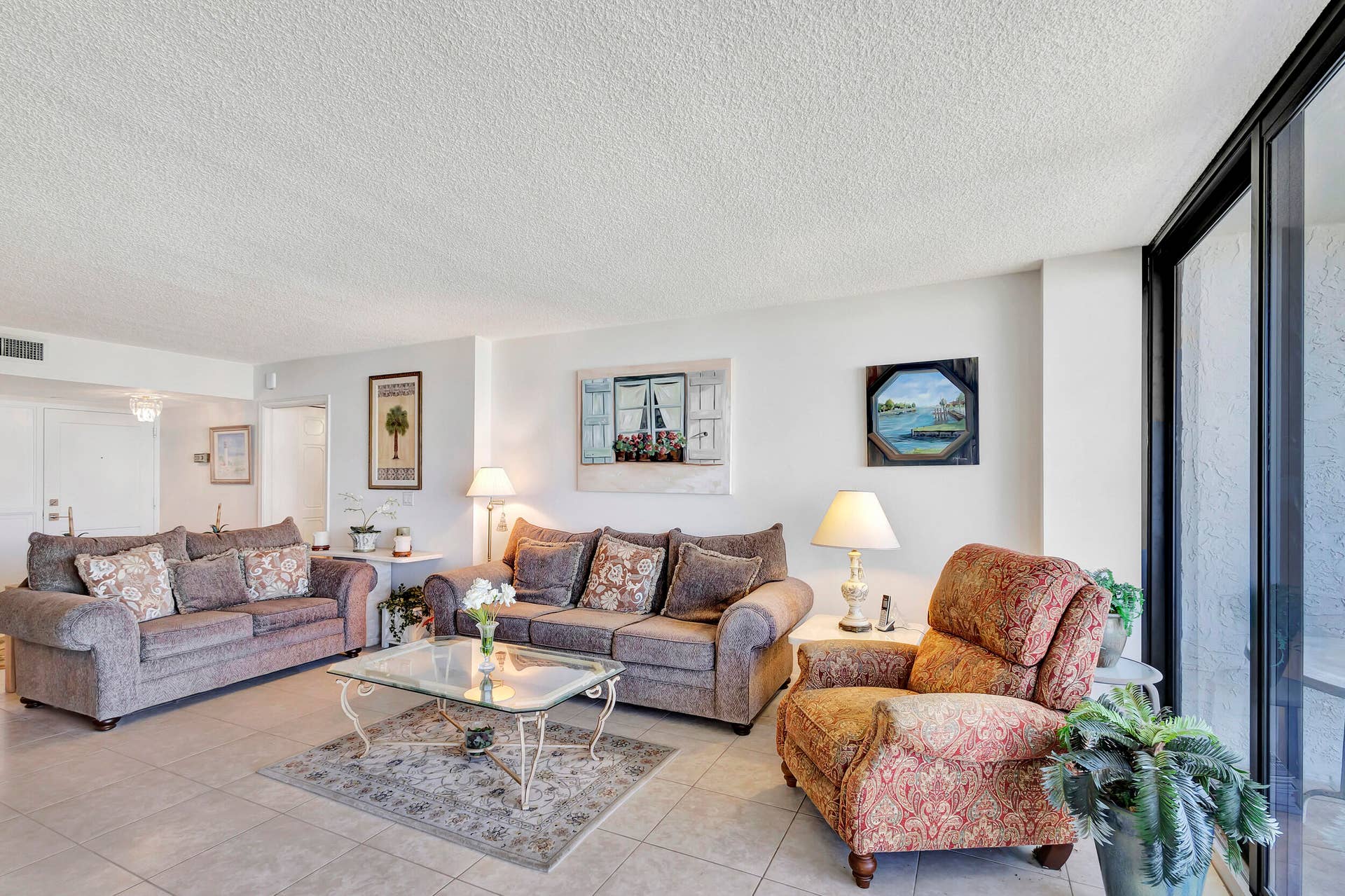 3400 N OCEAN Drive, #1505, Singer Island, FL 33404 LIVING ROOM