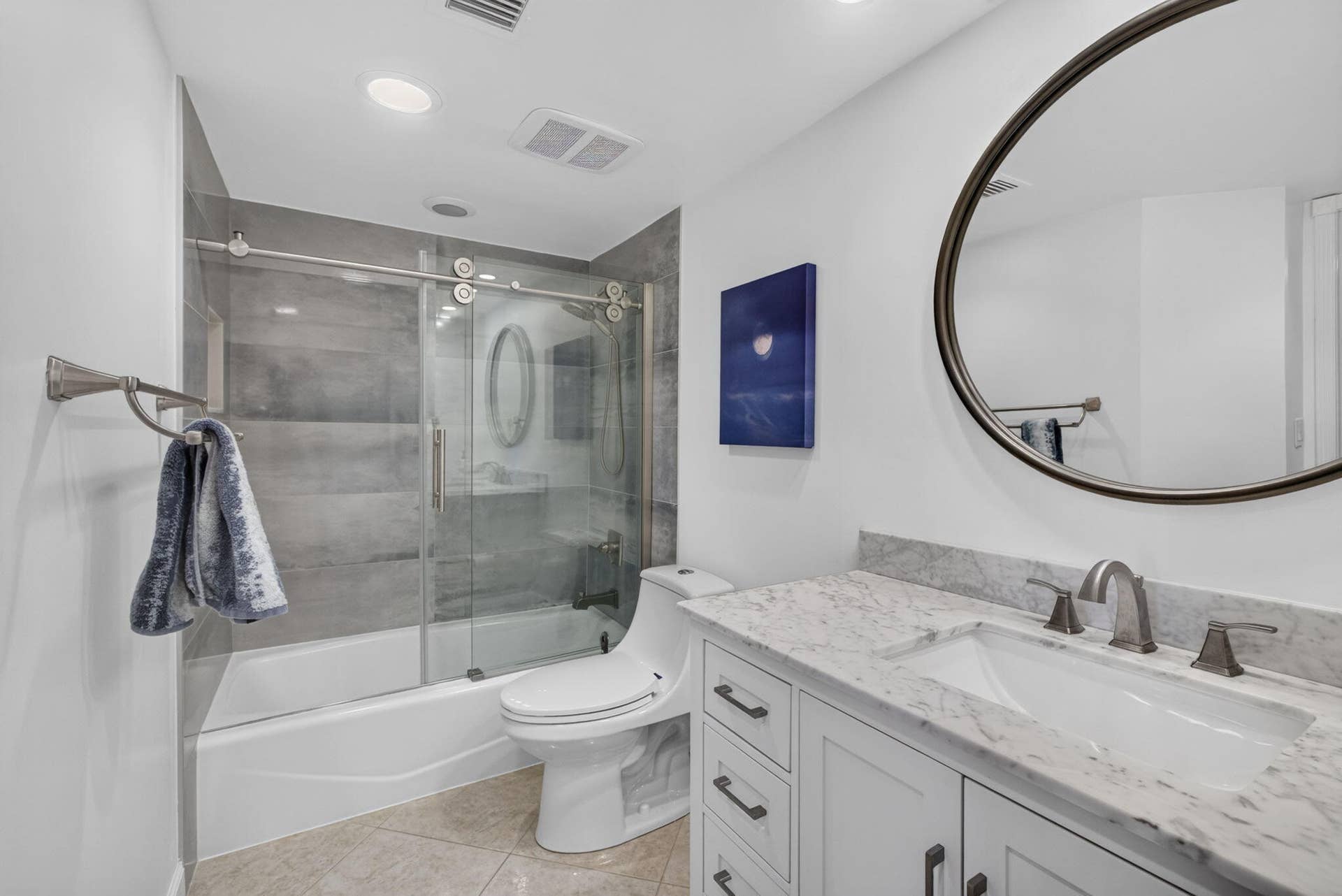 GUEST BATH