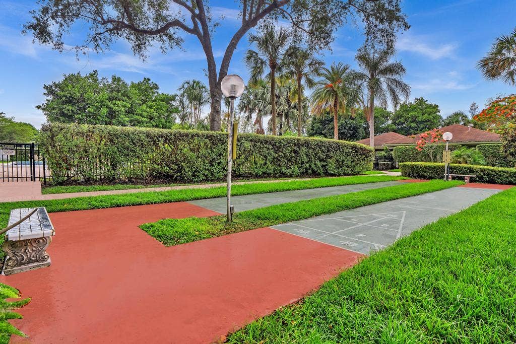 2950 N Palm Aire Drive, #607, Pompano Beach, FL 33069 FPP-08154
