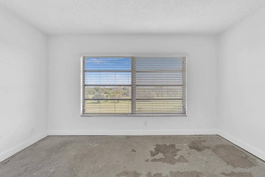 2950 N Palm Aire Drive, #607, Pompano Beach, FL 33069 Primary Bedroom