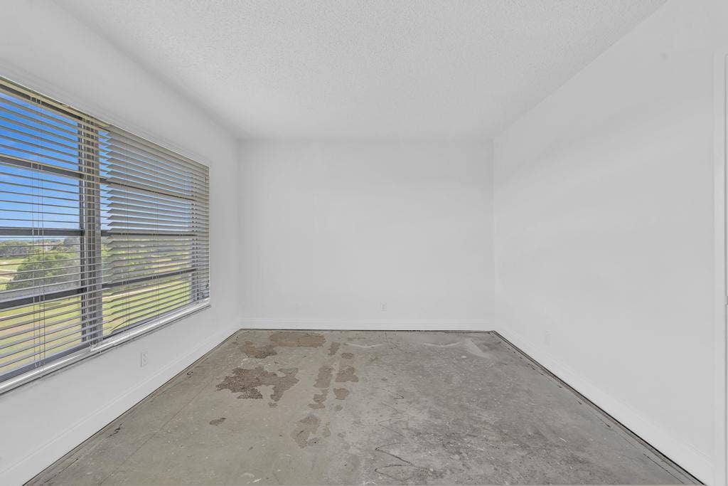 2950 N Palm Aire Drive, #607, Pompano Beach, FL 33069 Primary Bedroom