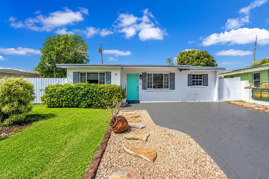 Property photo for 404 S 62nd Terrace, Hollywood, FL