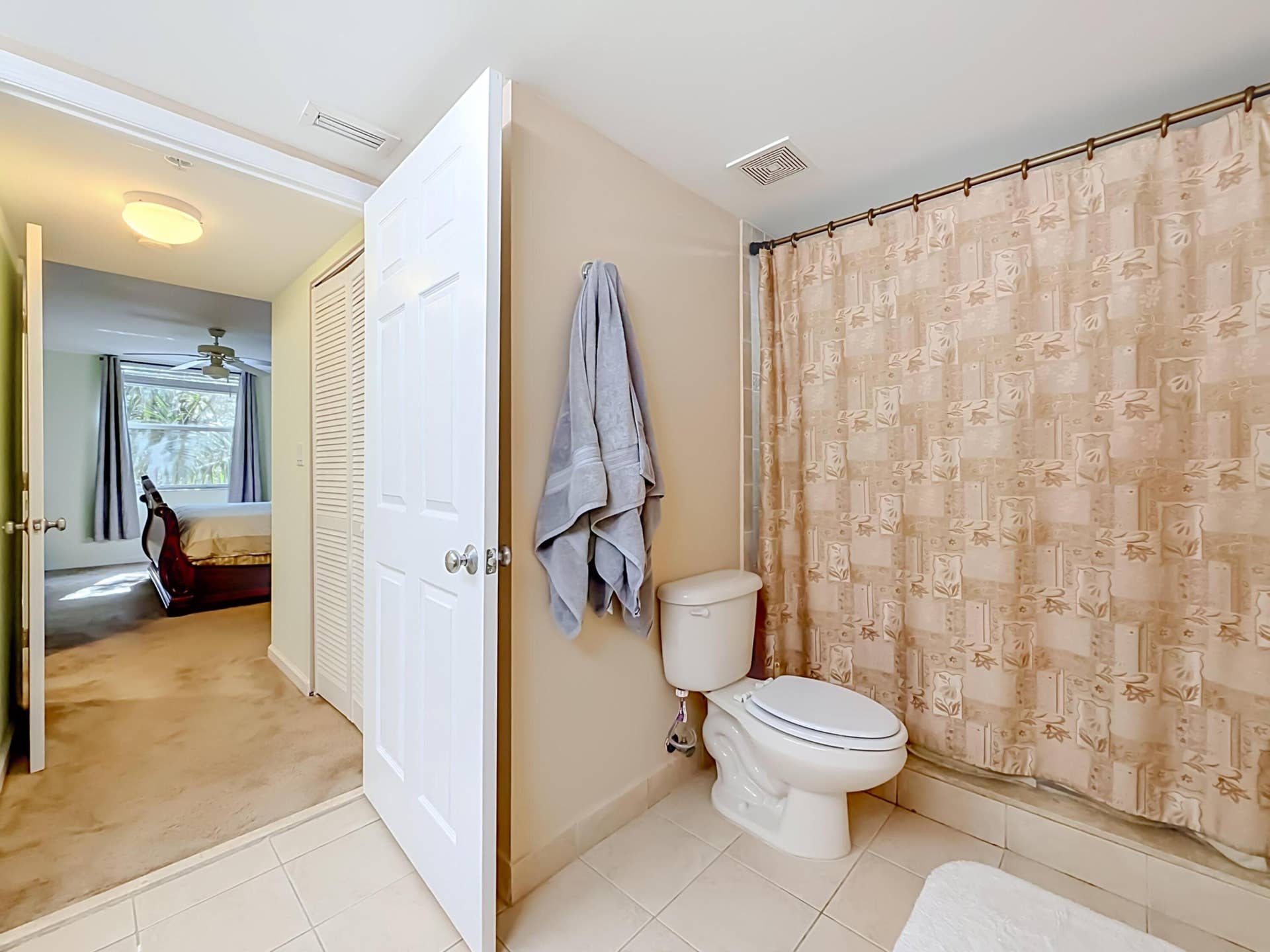 519 E Sheridan Street, #4042, Dania Beach, FL 33004 519 E Sheridan Street #404-69