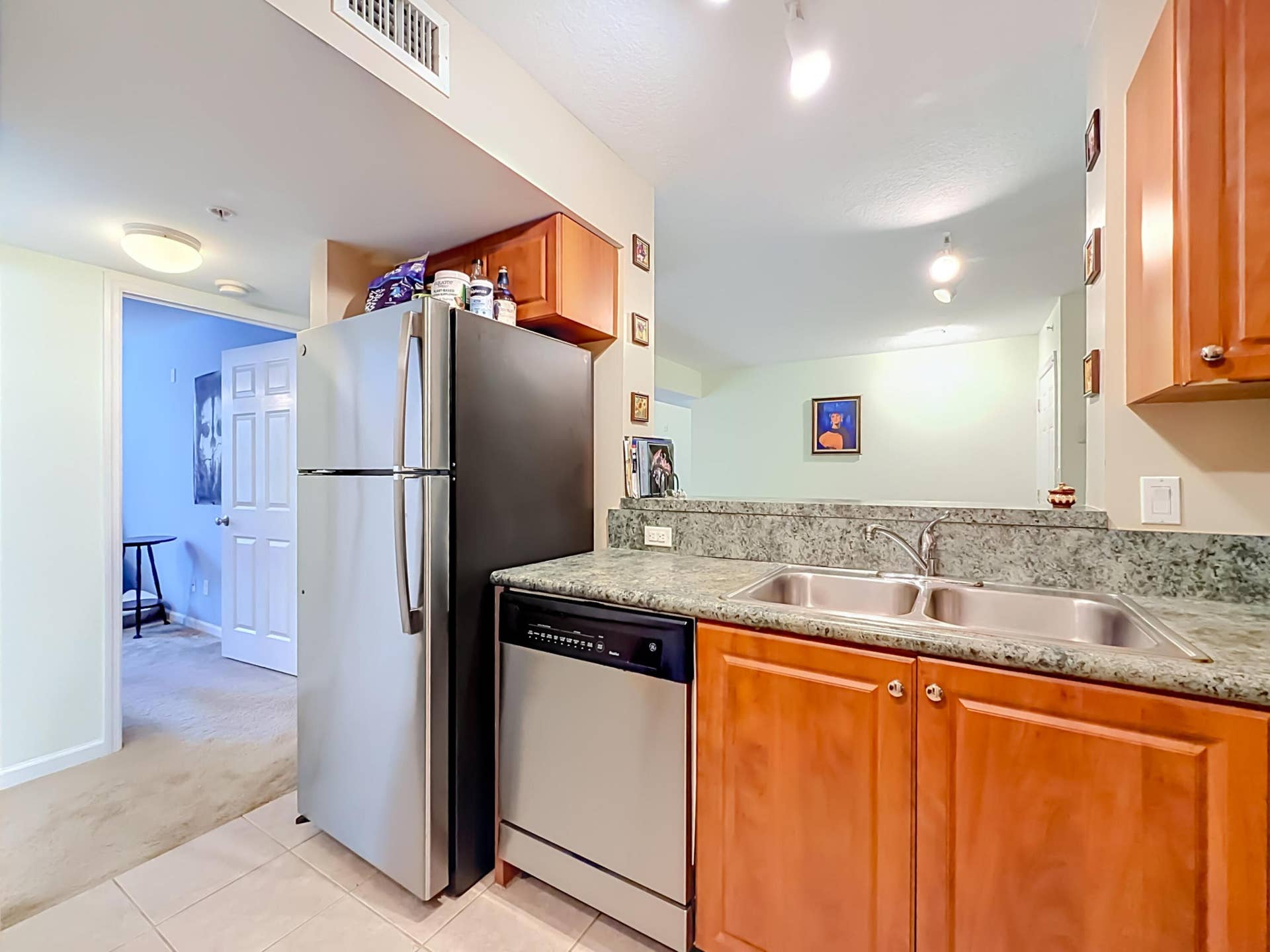 519 E Sheridan Street, #4042, Dania Beach, FL 33004 519 E Sheridan Street #404-33