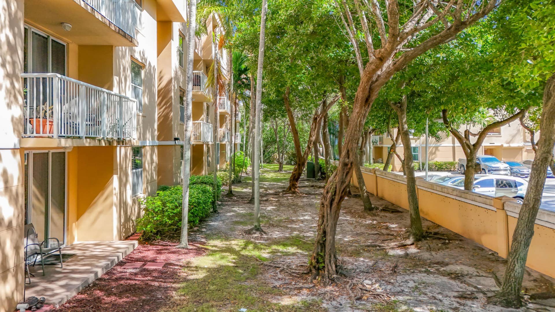 519 E Sheridan Street, #4042, Dania Beach, FL 33004 519 E Sheridan Street #404-83
