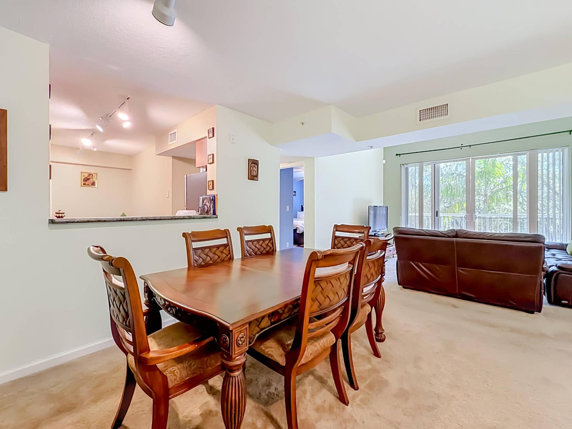 519 E Sheridan Street, #4042, Dania Beach, FL 33004 519 E Sheridan Street #404-18