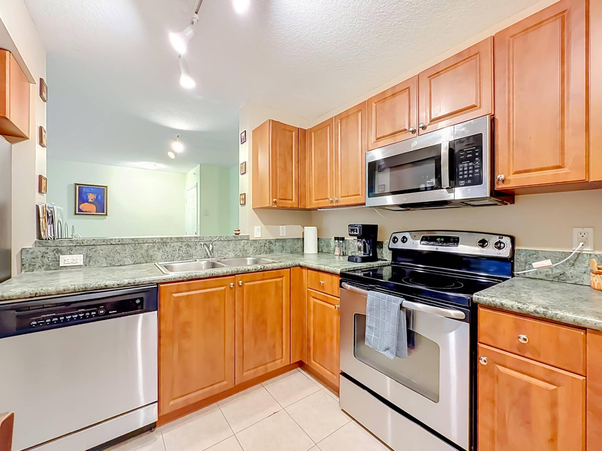 519 E Sheridan Street, #4042, Dania Beach, FL 33004 519 E Sheridan Street #404-31