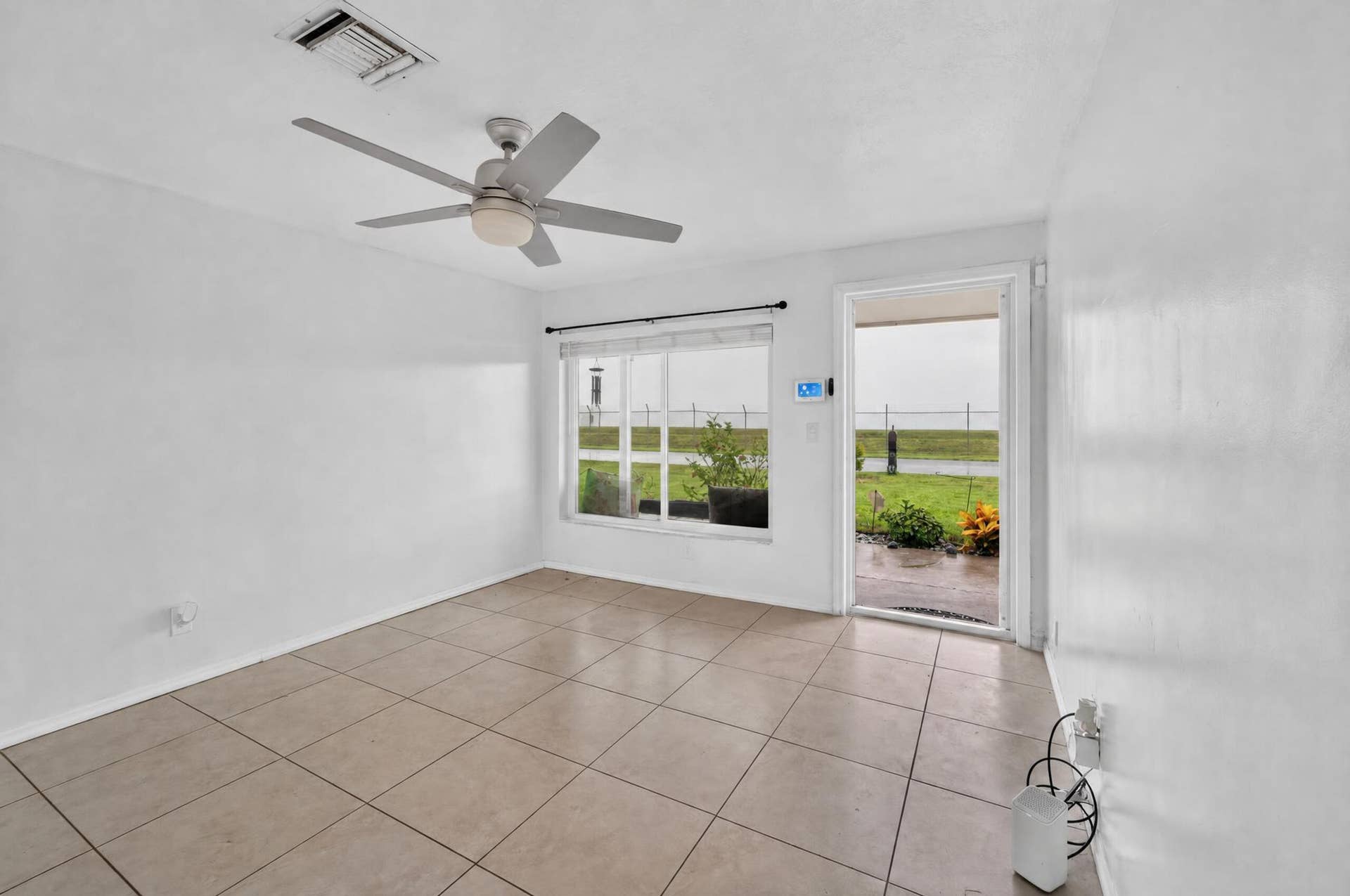 5900 Atlanta Street, Hollywood, FL 33021 DSC00465
