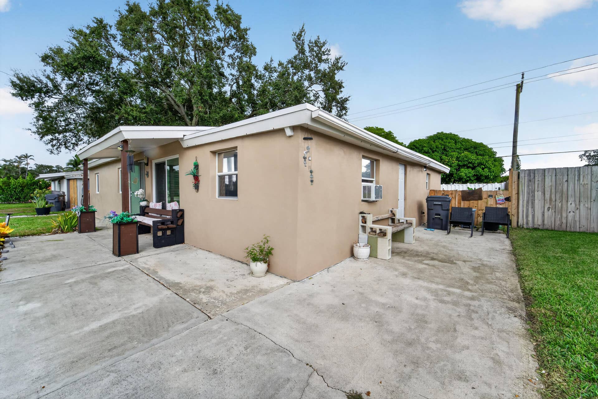 5900 Atlanta Street, Hollywood, FL 33021 DSC00446