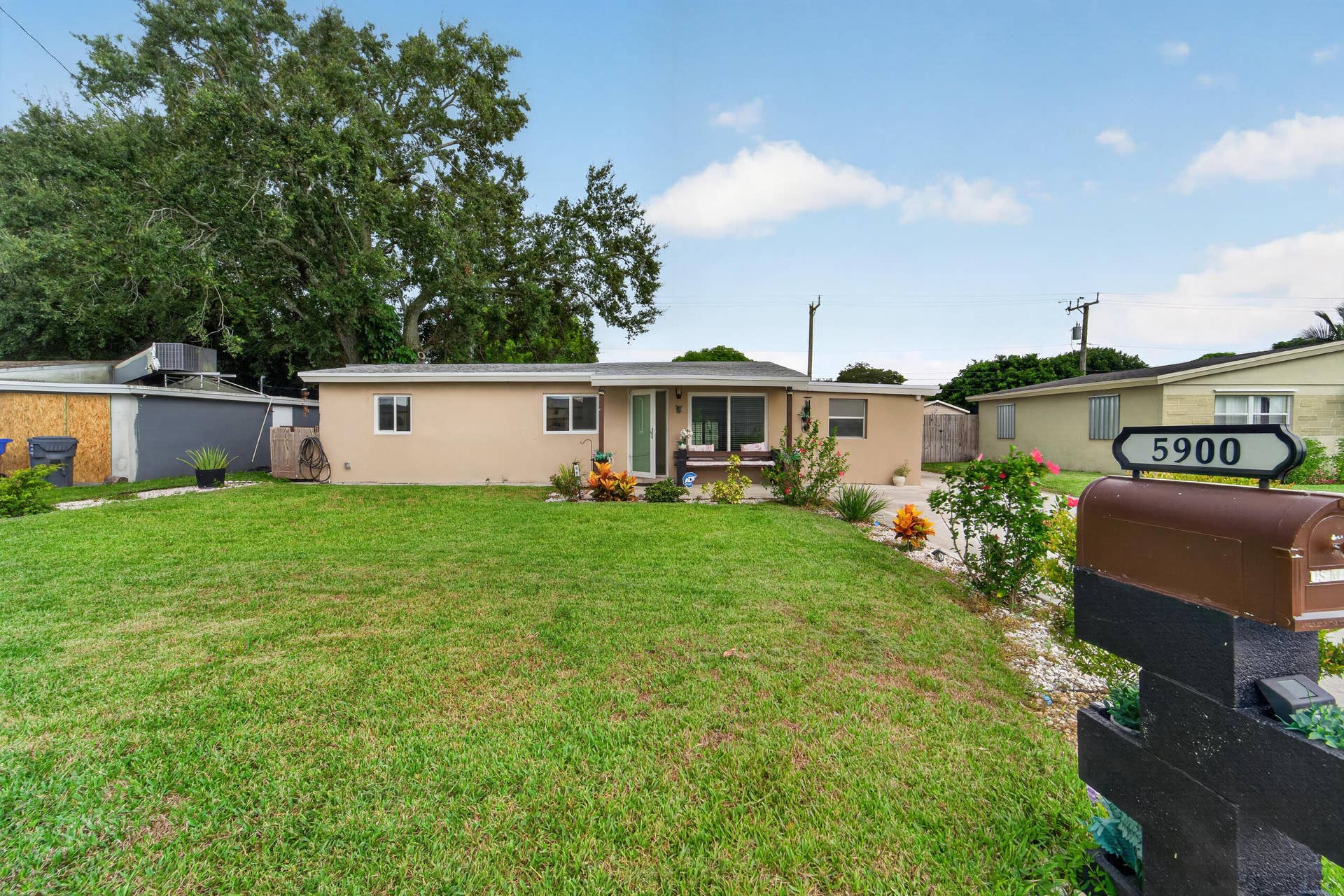 5900 Atlanta Street, Hollywood, FL 33021 DSC00425
