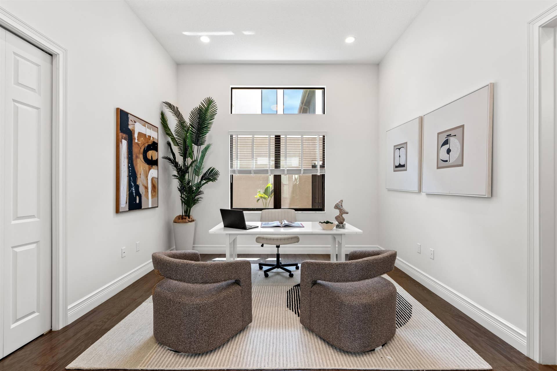OFFICE_STRAIGHT